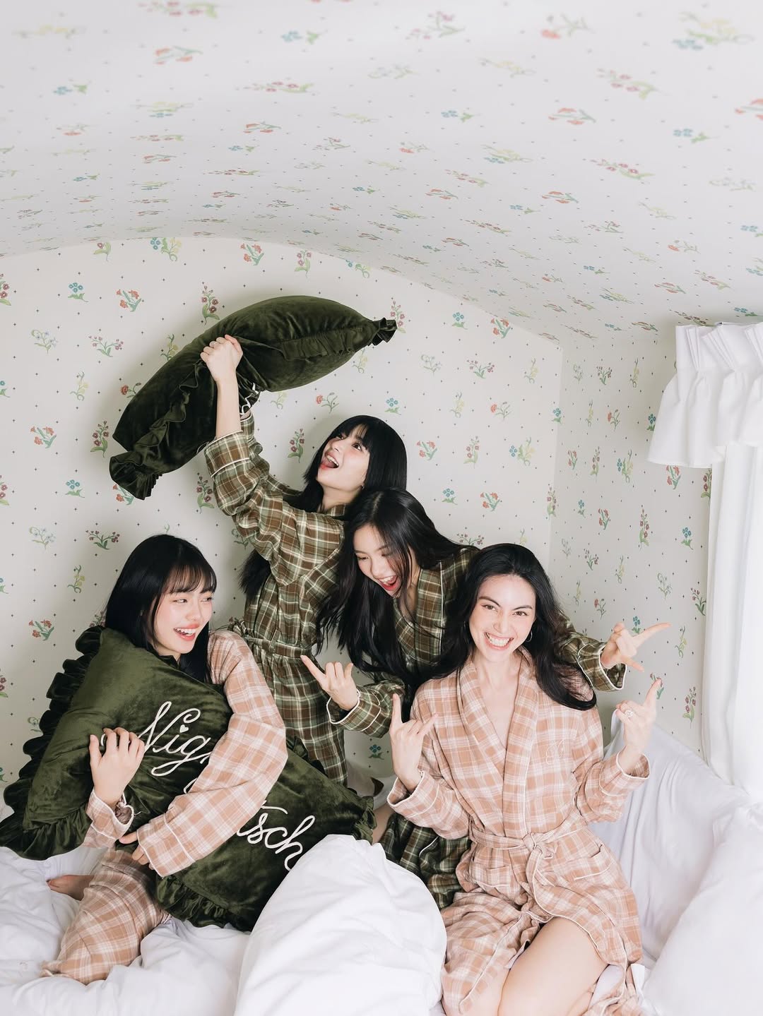 ใหม่ - ดาวิกา โฮร์เน่