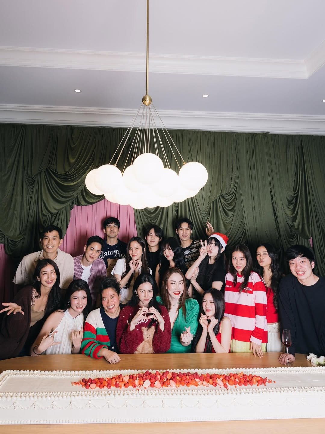 ใหม่ - ดาวิกา โฮร์เน่