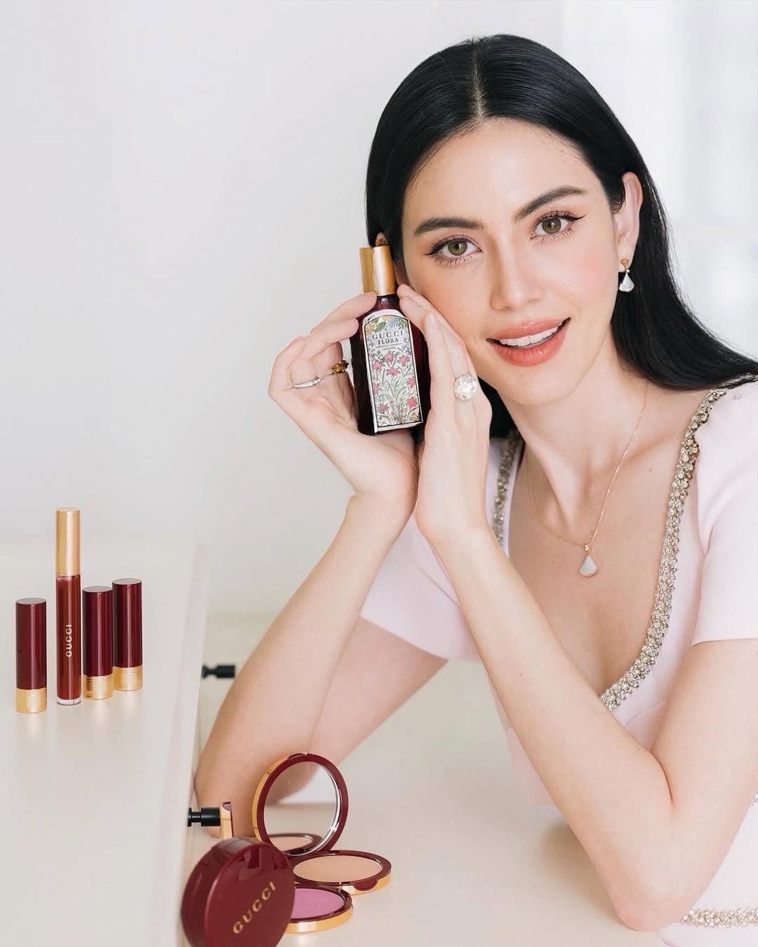 ใหม่ - ดาวิกา โฮร์เน่