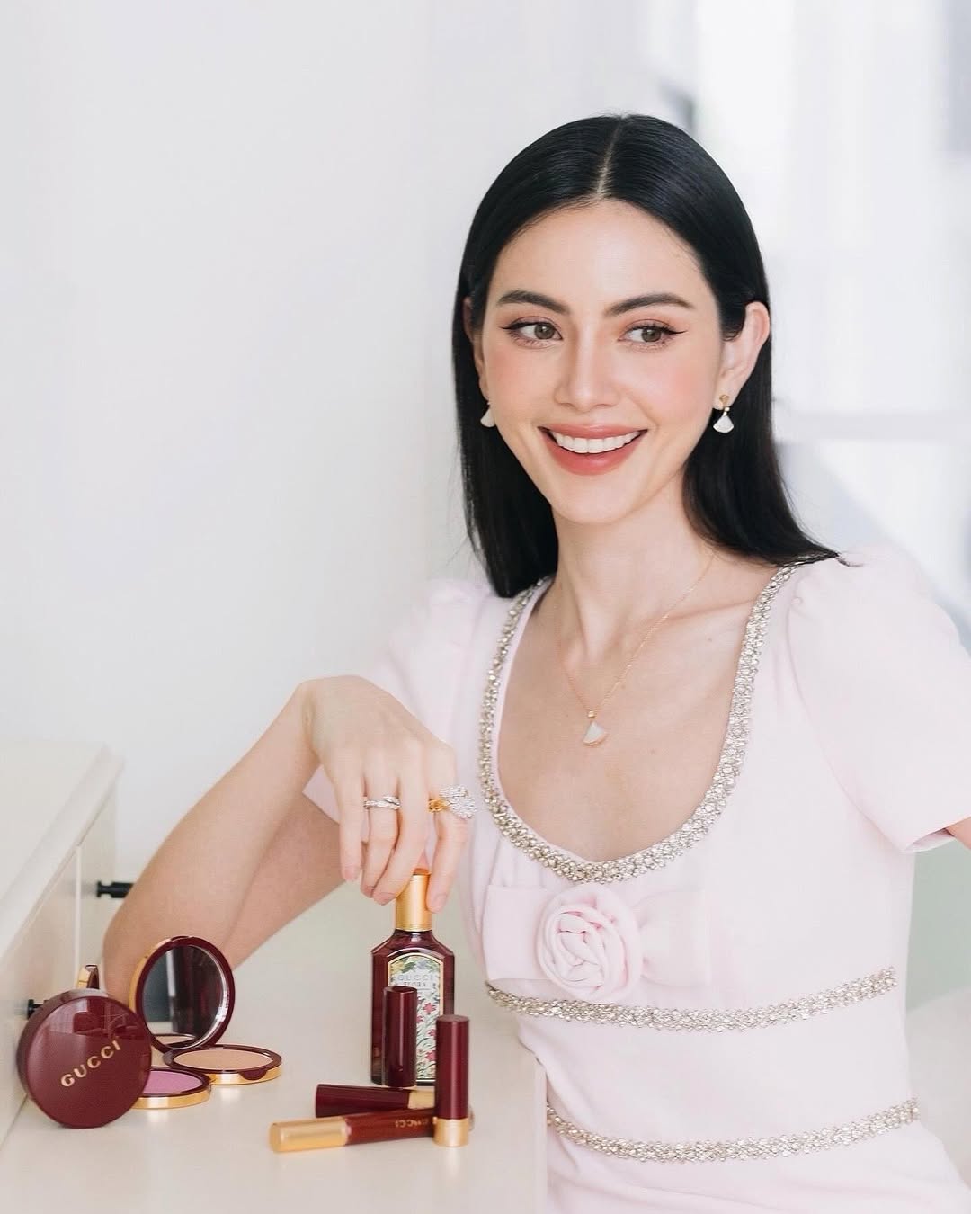 ใหม่ - ดาวิกา โฮร์เน่