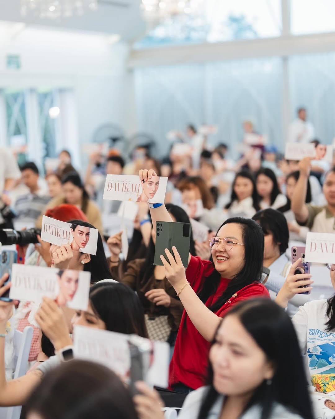 ใหม่ - ดาวิกา โฮร์เน่