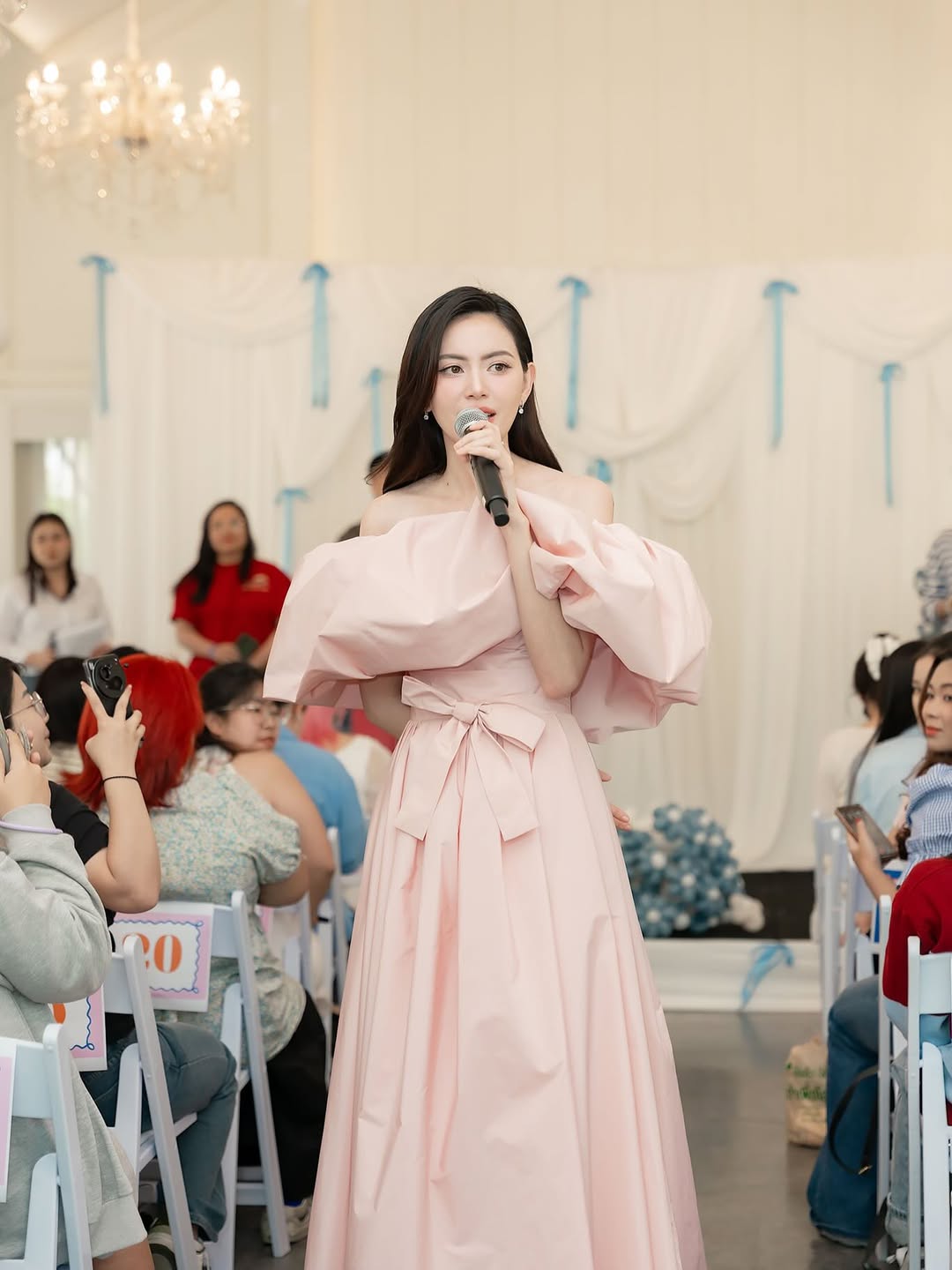 ใหม่ - ดาวิกา โฮร์เน่