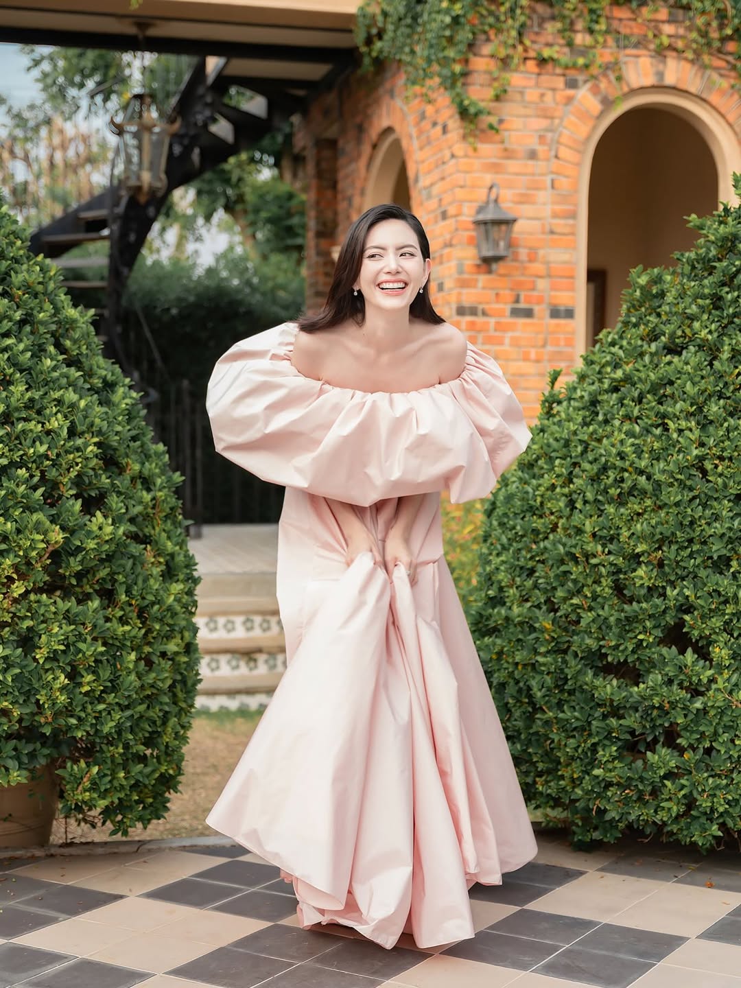 ใหม่ - ดาวิกา โฮร์เน่