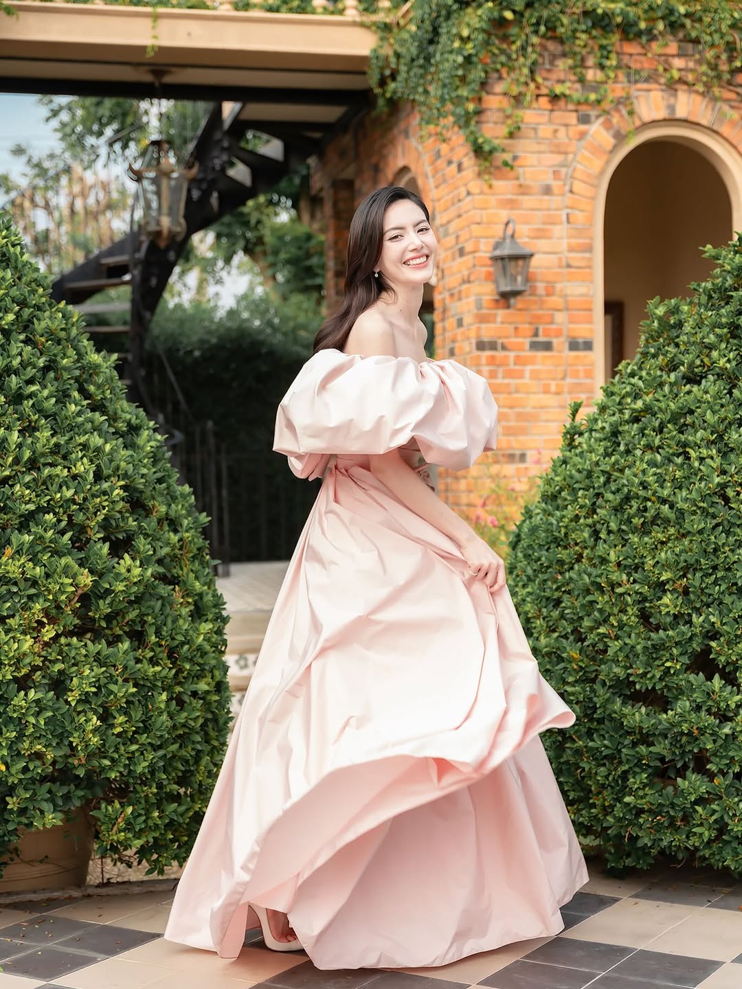 ใหม่ - ดาวิกา โฮร์เน่