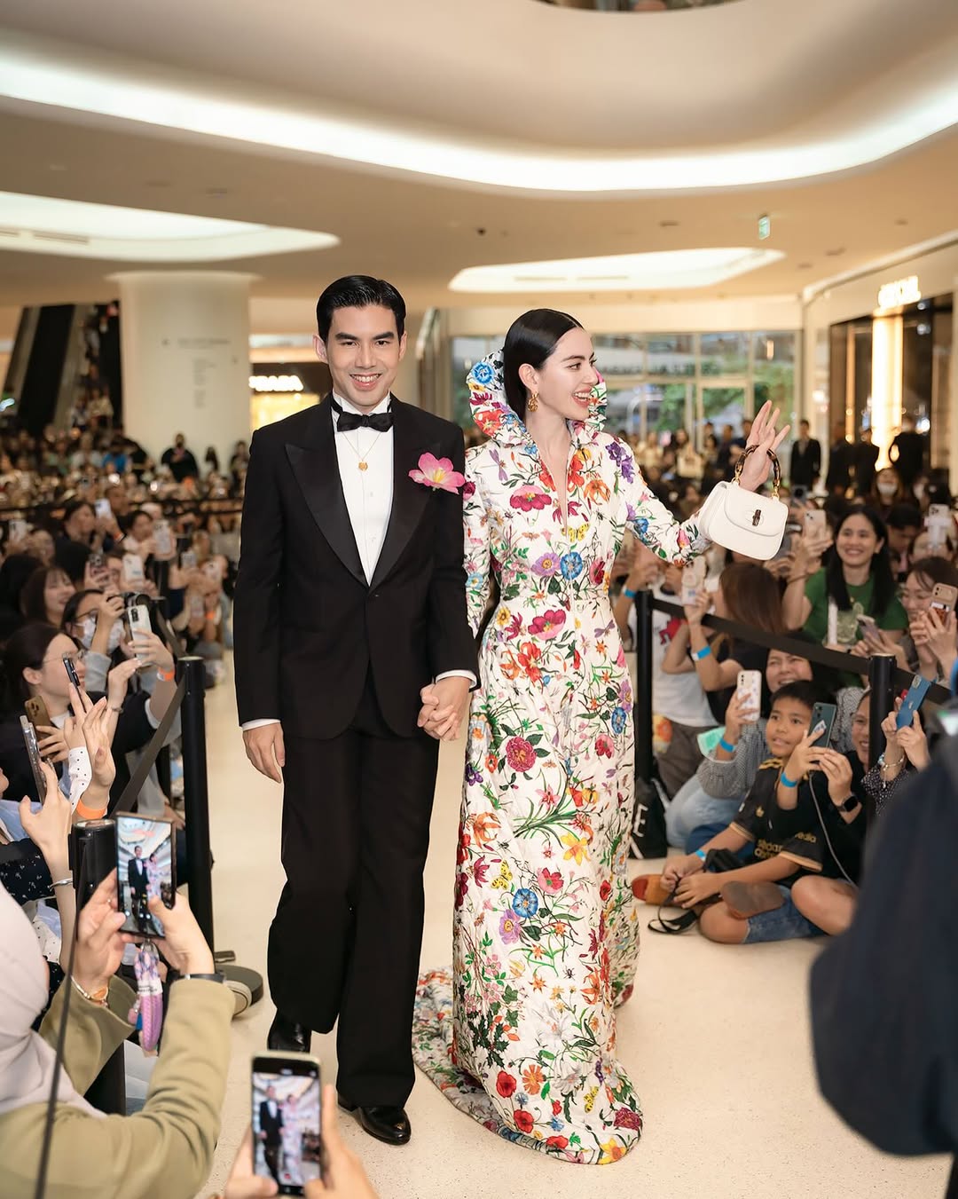 ใหม่ - ดาวิกา โฮร์เน่