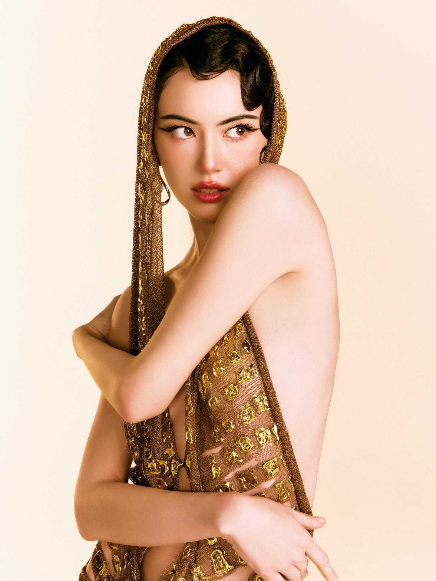 ใหม่ - ดาวิกา โฮร์เน่