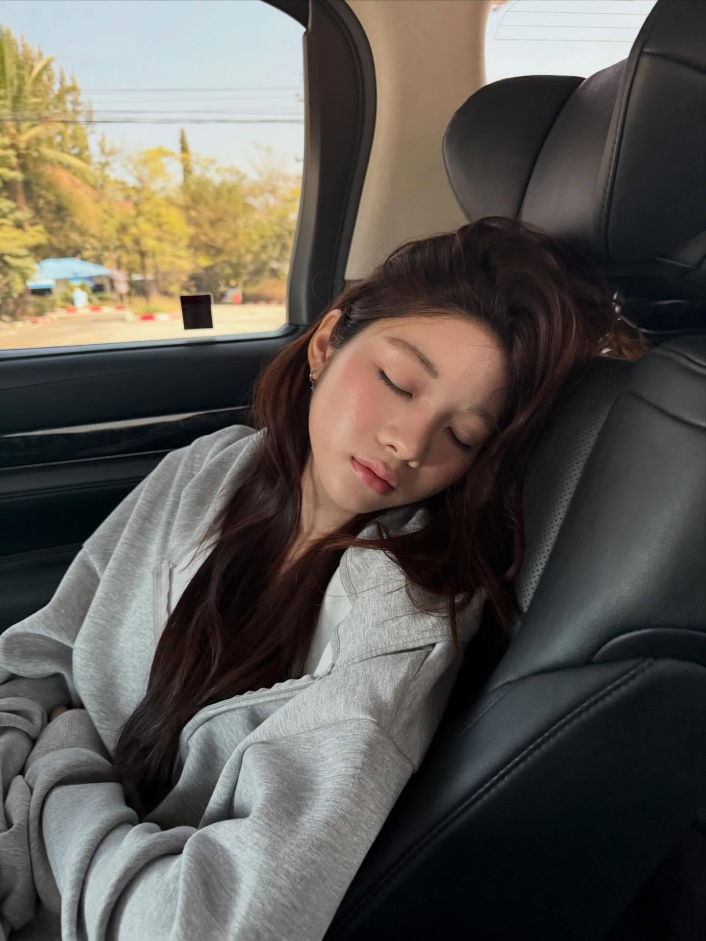 ใหม่ - ดาวิกา โฮร์เน่