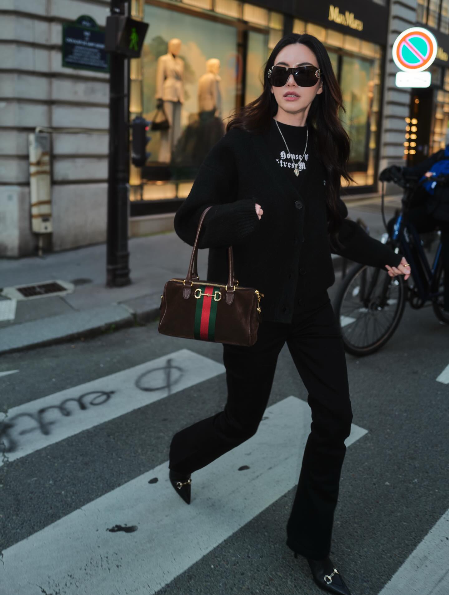 ใหม่ - ดาวิกา โฮร์เน่