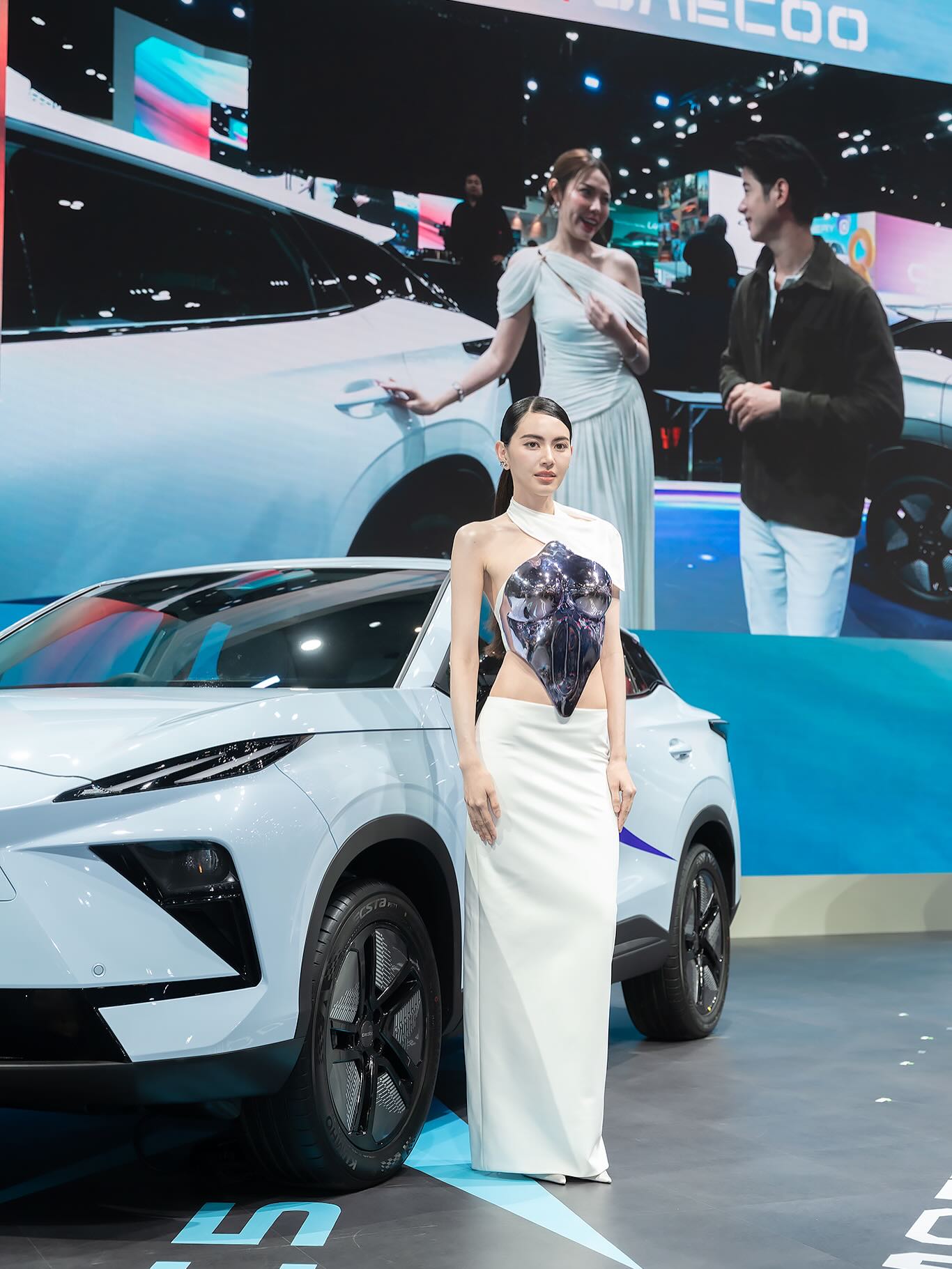 ใหม่ - ดาวิกา โฮร์เน่