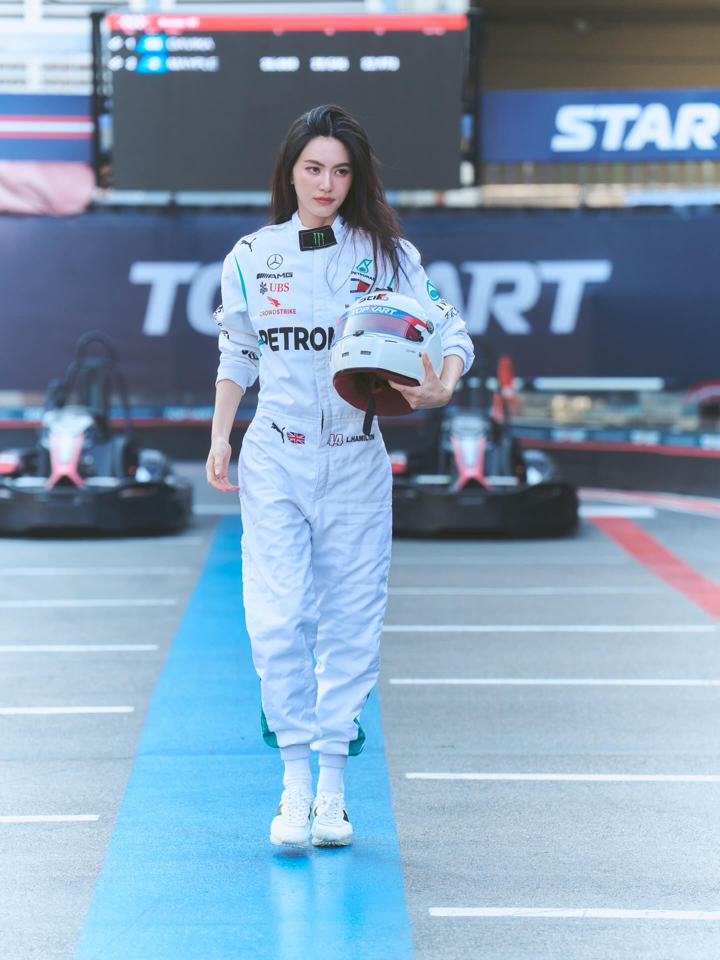 ใหม่ - ดาวิกา โฮร์เน่