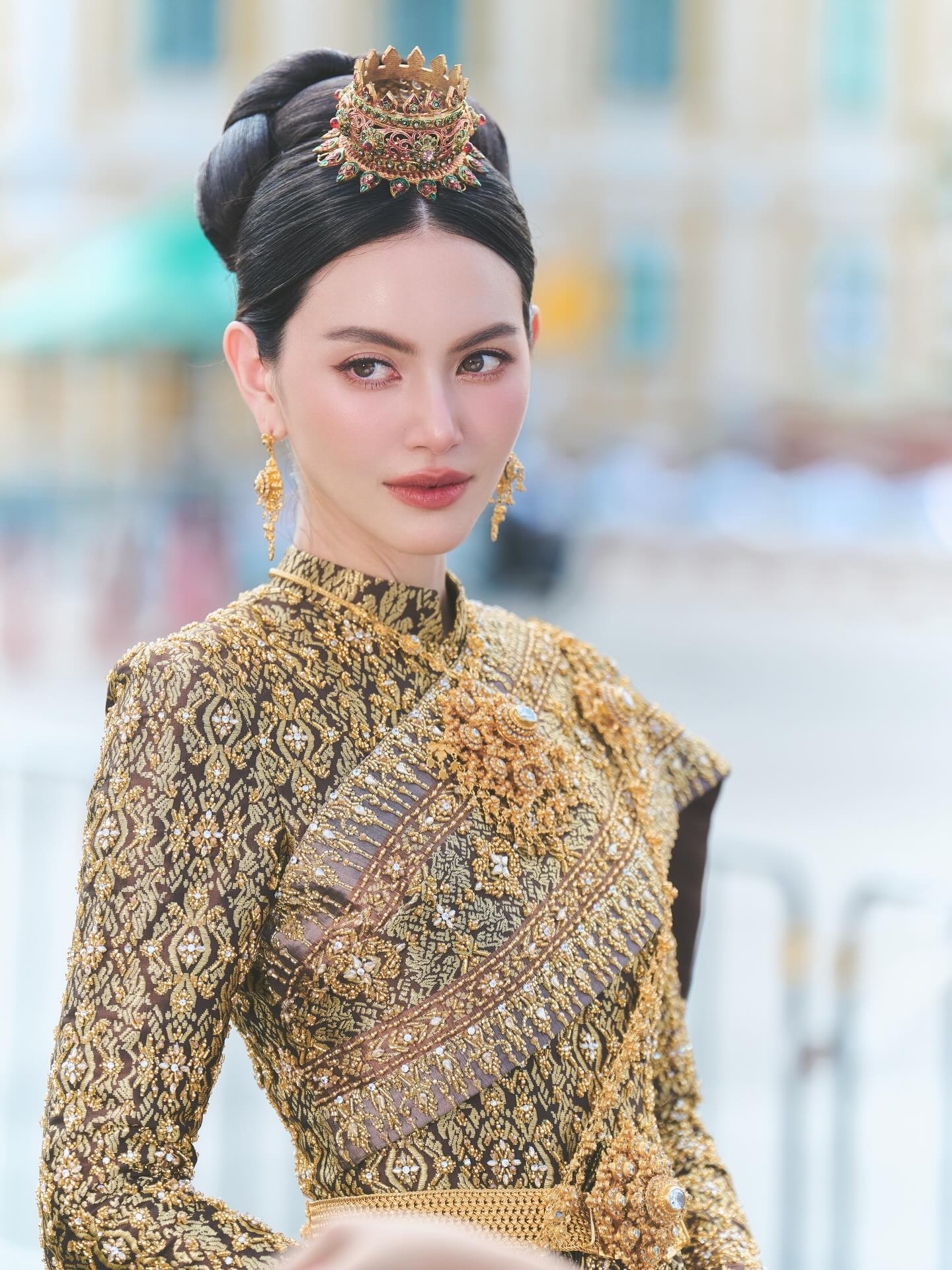 ใหม่ - ดาวิกา โฮร์เน่