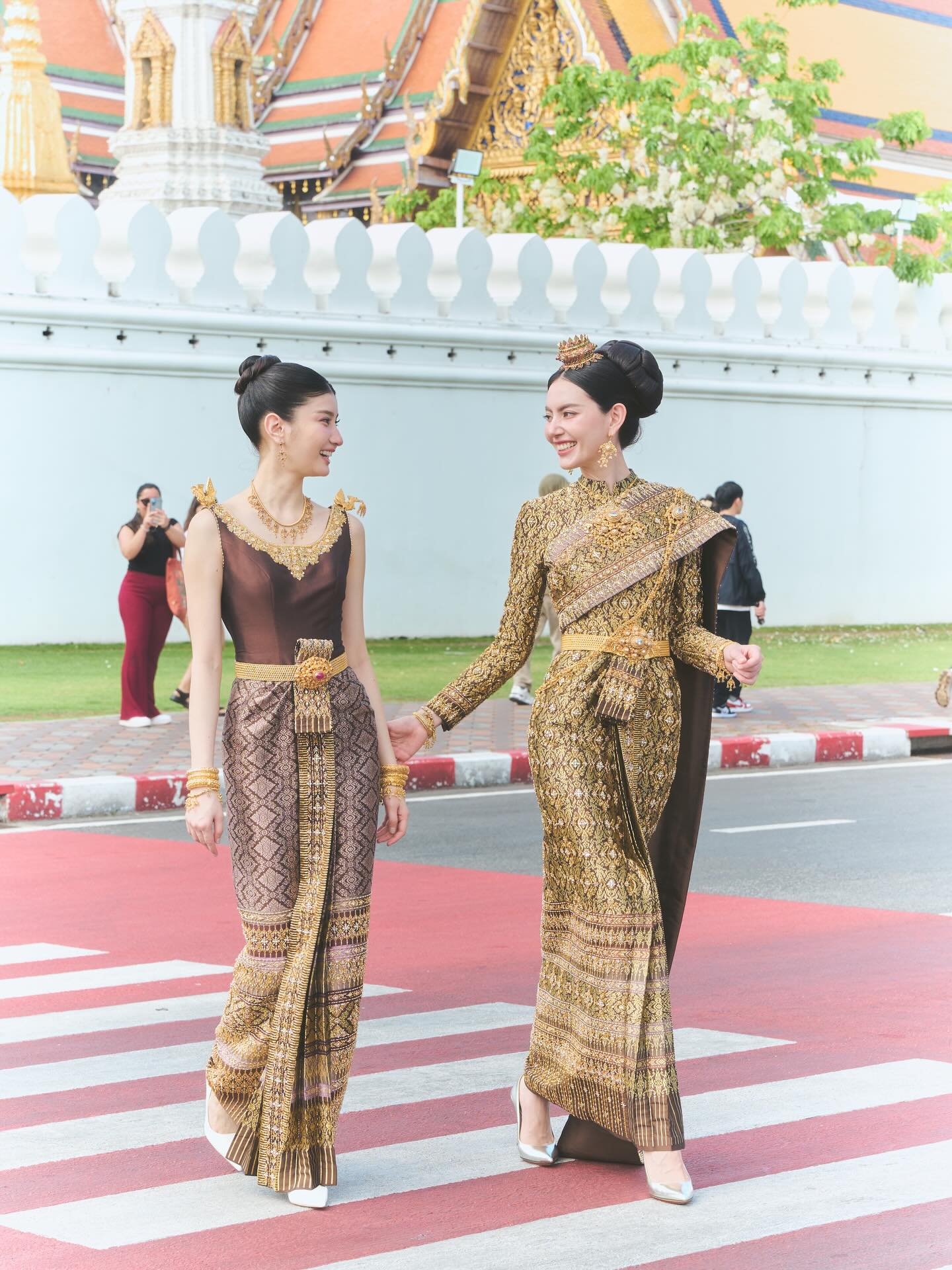 ใหม่ - ดาวิกา โฮร์เน่