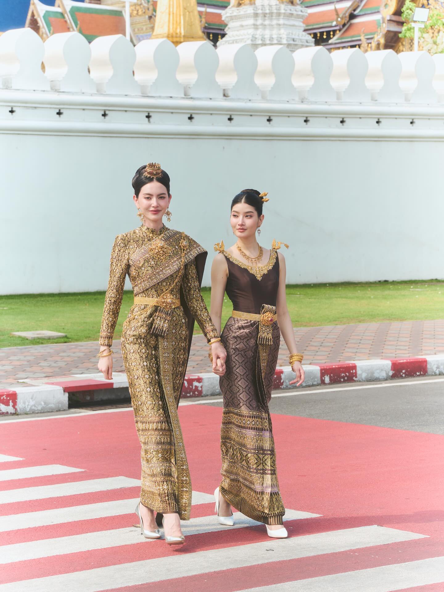 ใหม่ - ดาวิกา โฮร์เน่