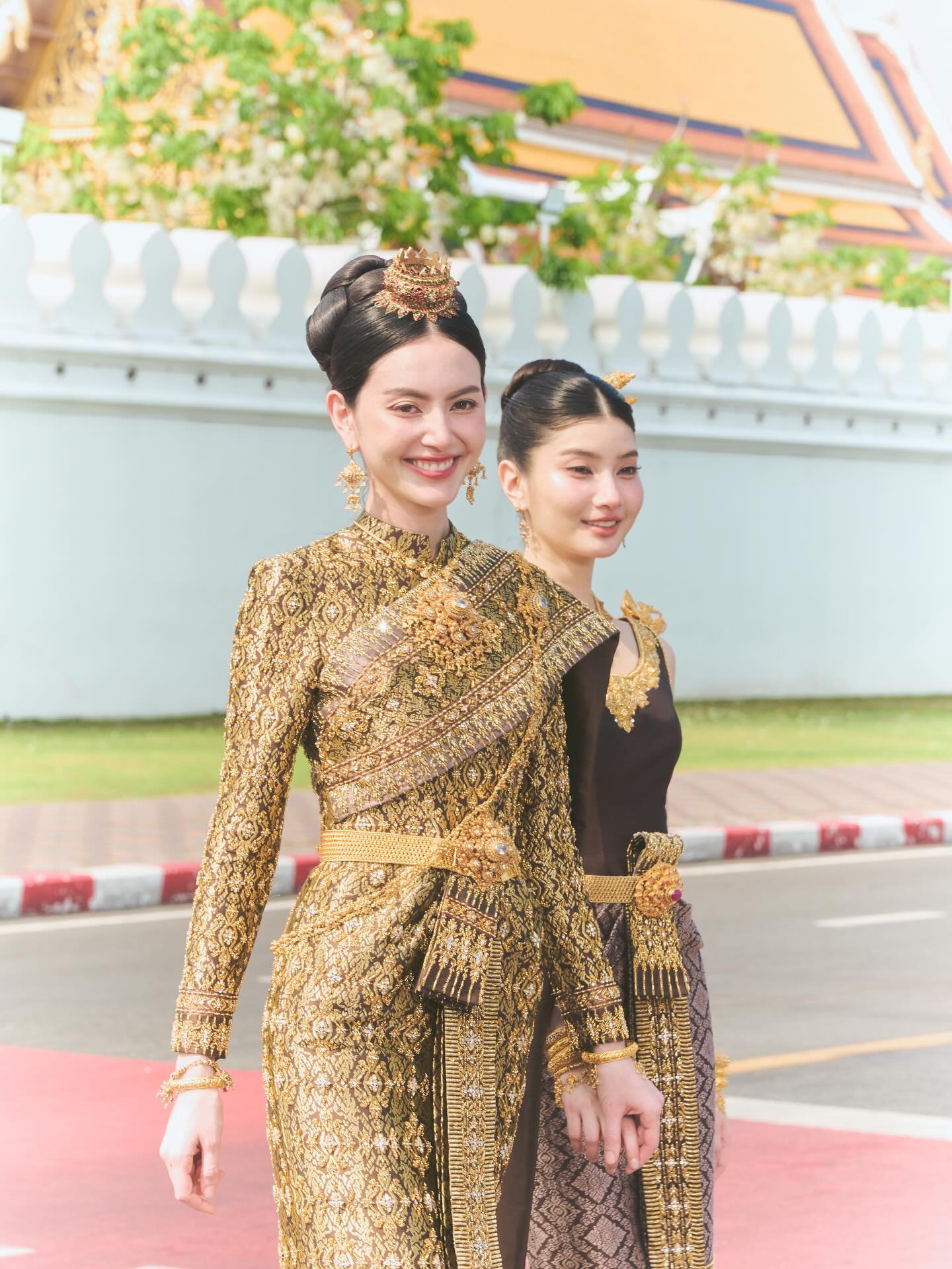 ใหม่ - ดาวิกา โฮร์เน่