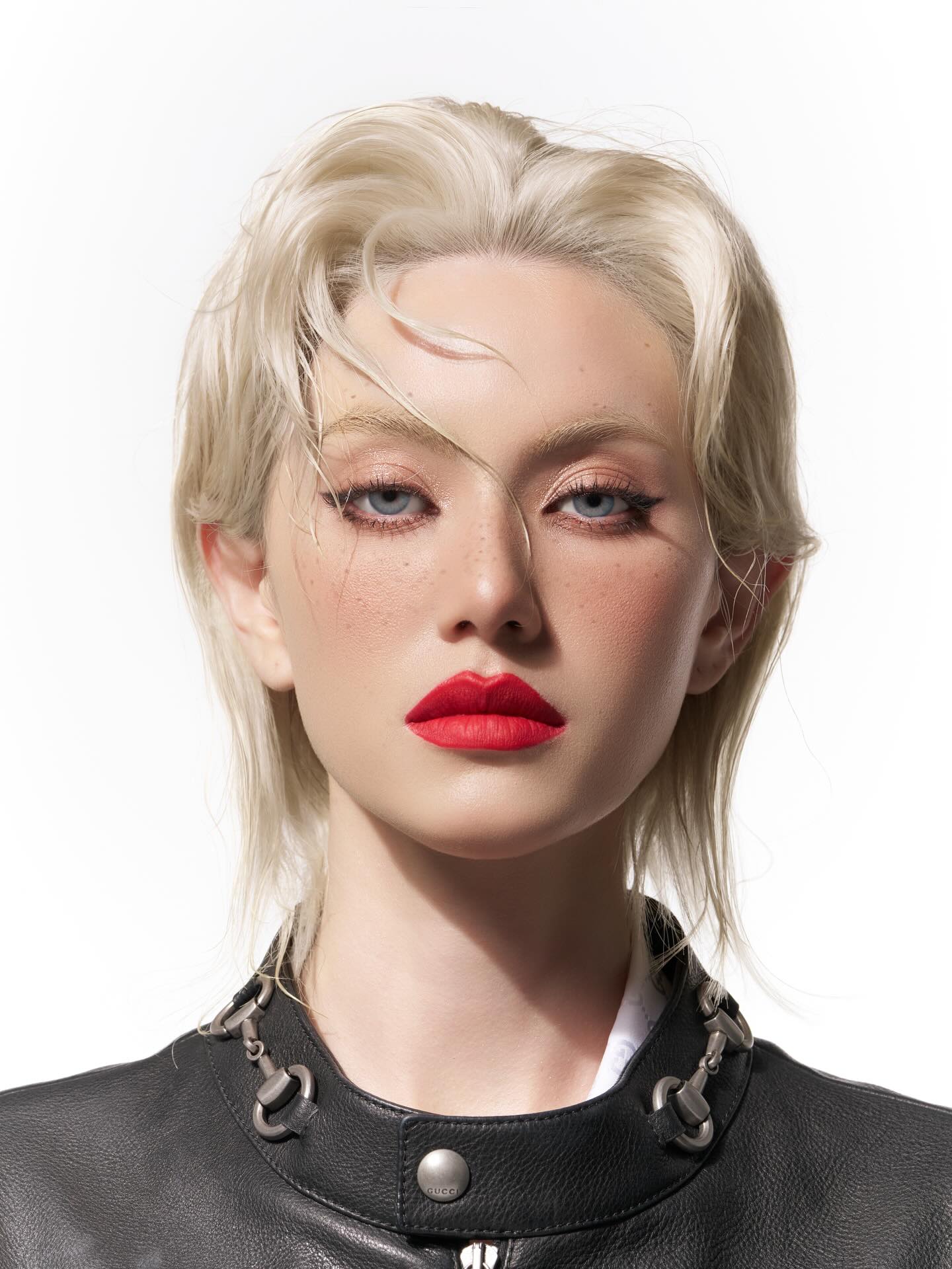 ใหม่ - ดาวิกา โฮร์เน่