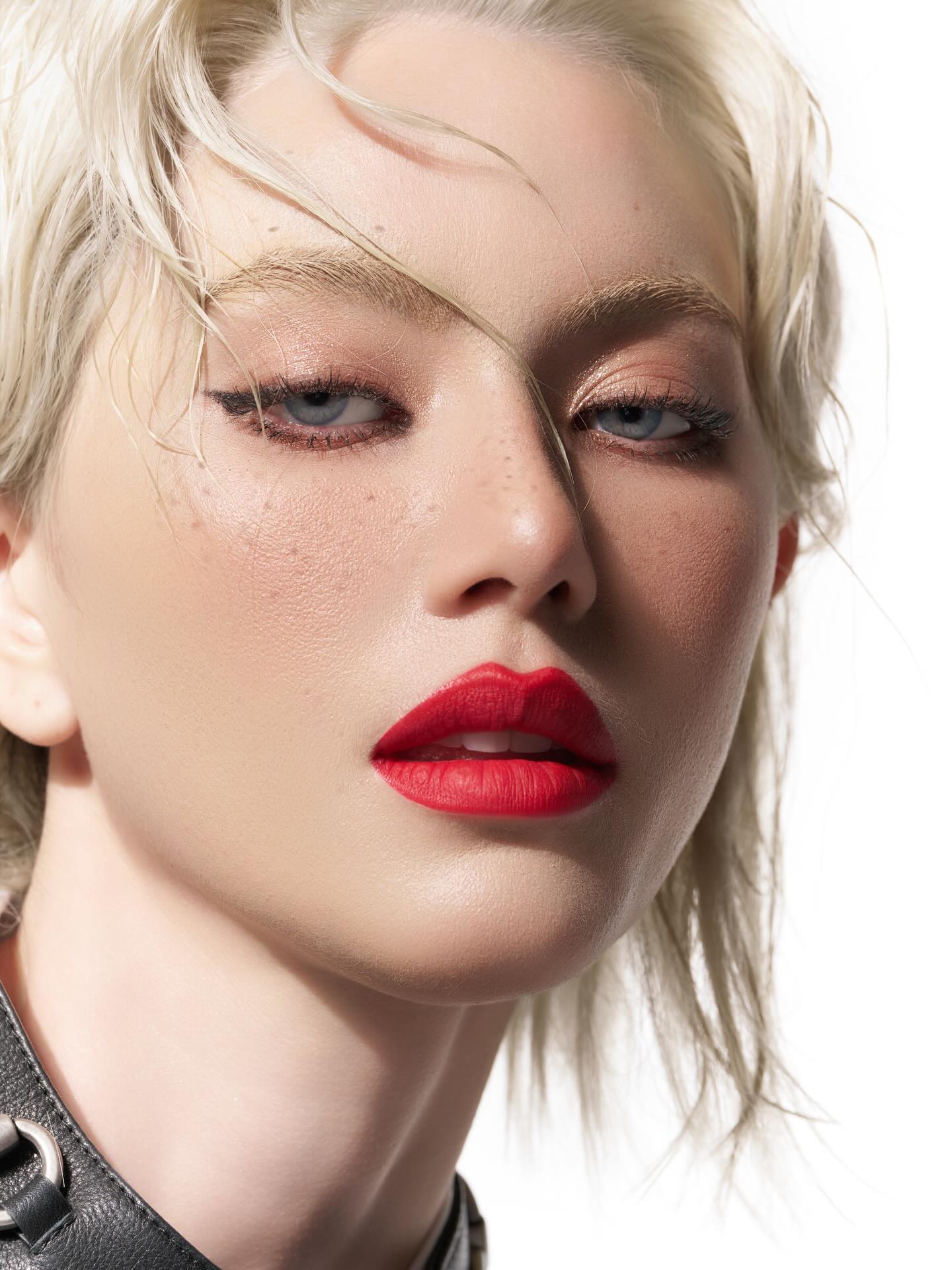 ใหม่ - ดาวิกา โฮร์เน่