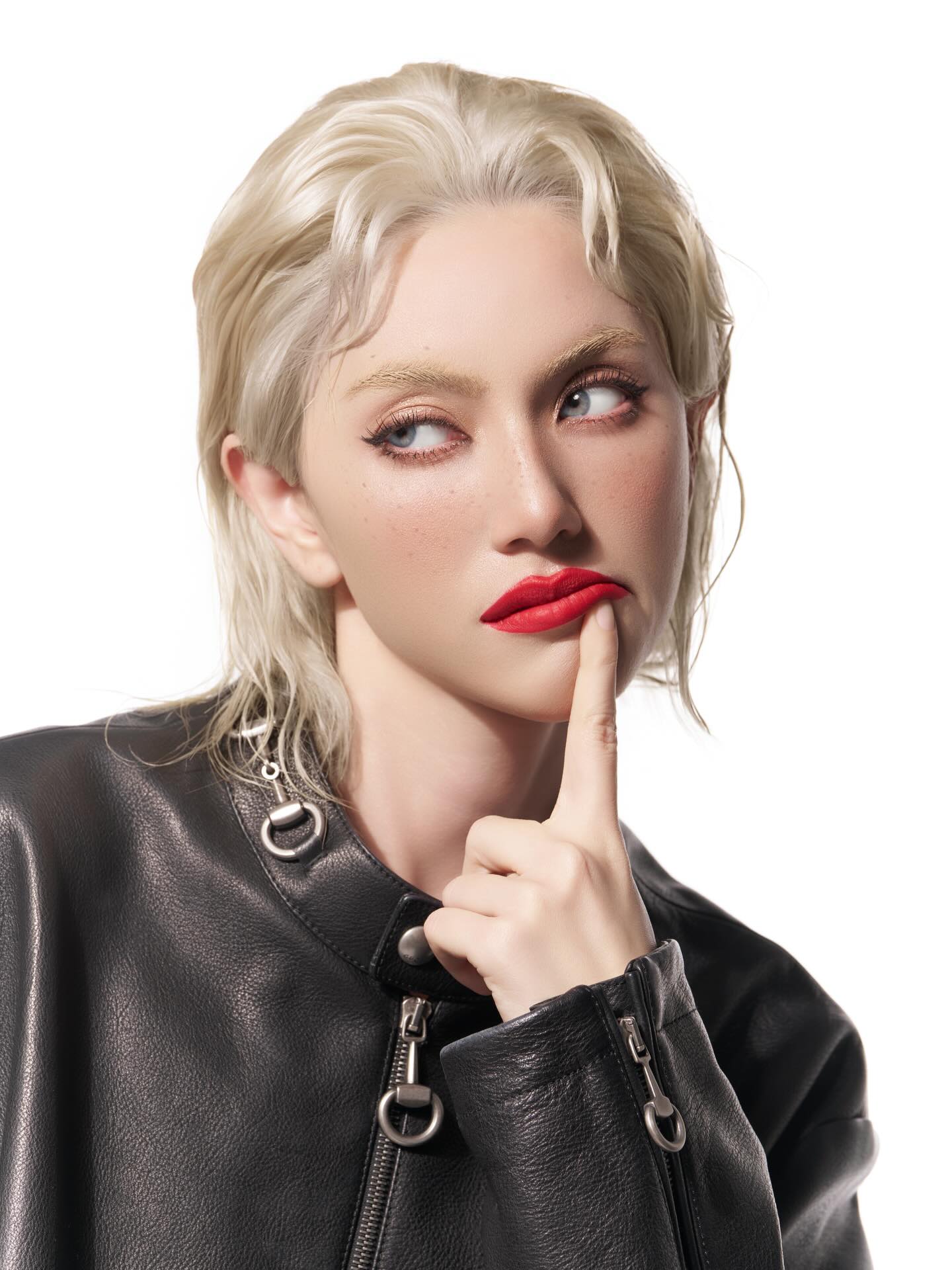 ใหม่ - ดาวิกา โฮร์เน่