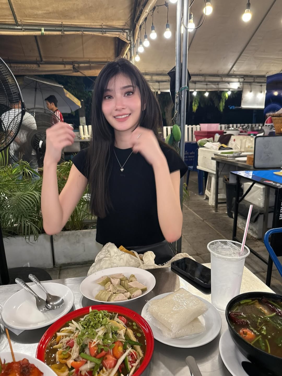 ใหม่ - ดาวิกา โฮร์เน่