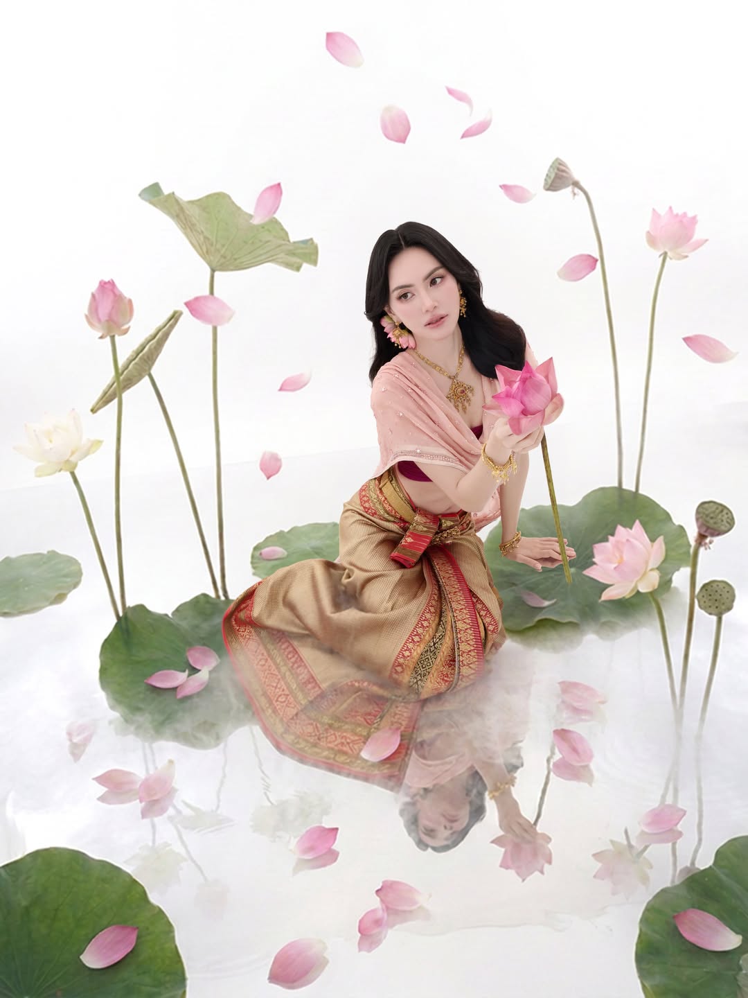 ใหม่ - ดาวิกา โฮร์เน่