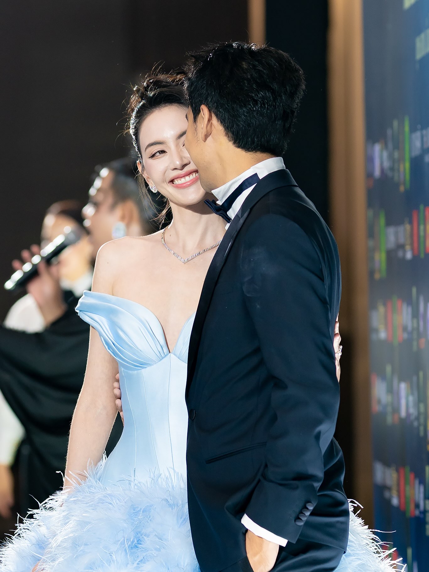 ใหม่ - ดาวิกา โฮร์เน่
