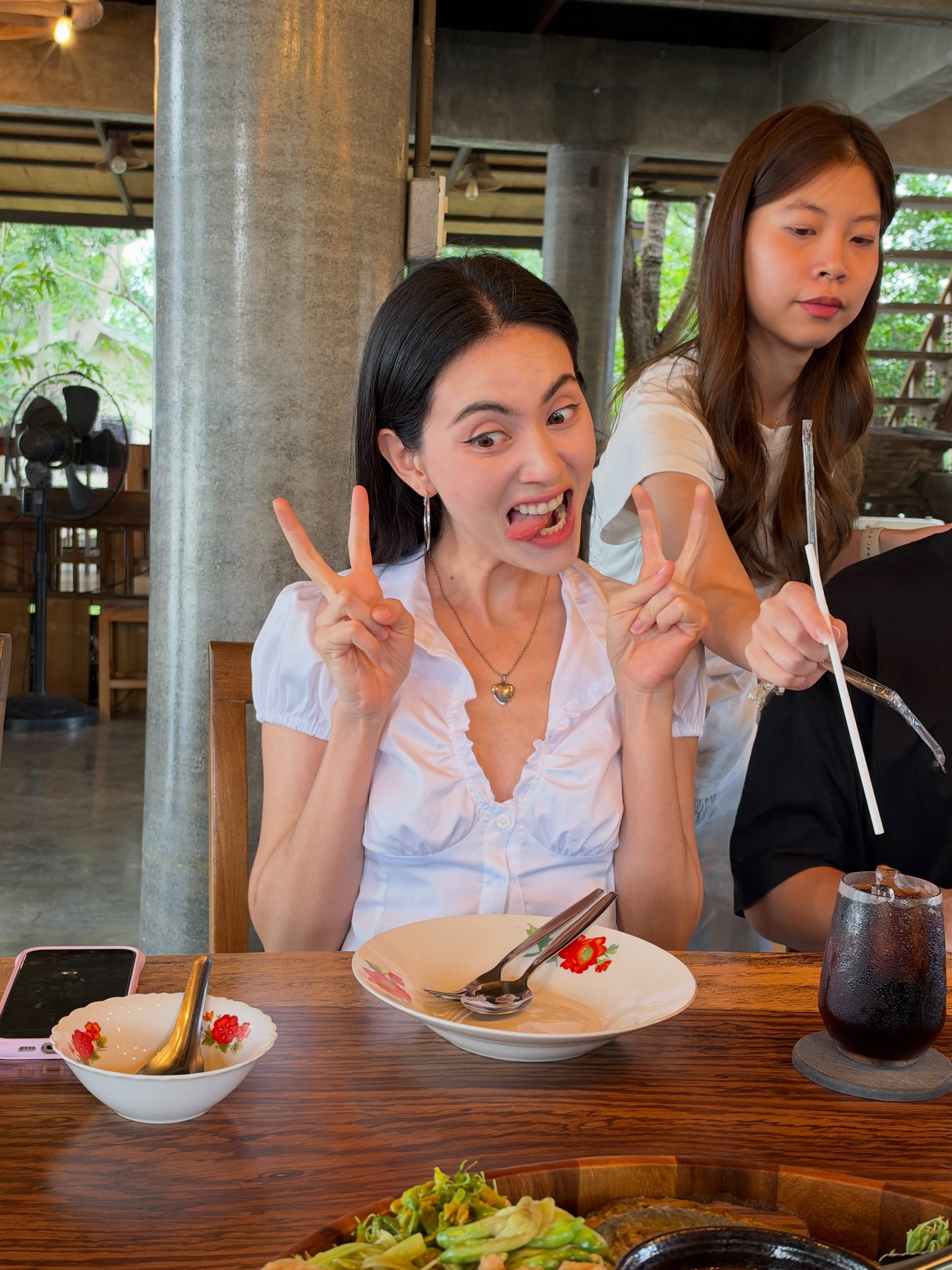 ใหม่ - ดาวิกา โฮร์เน่