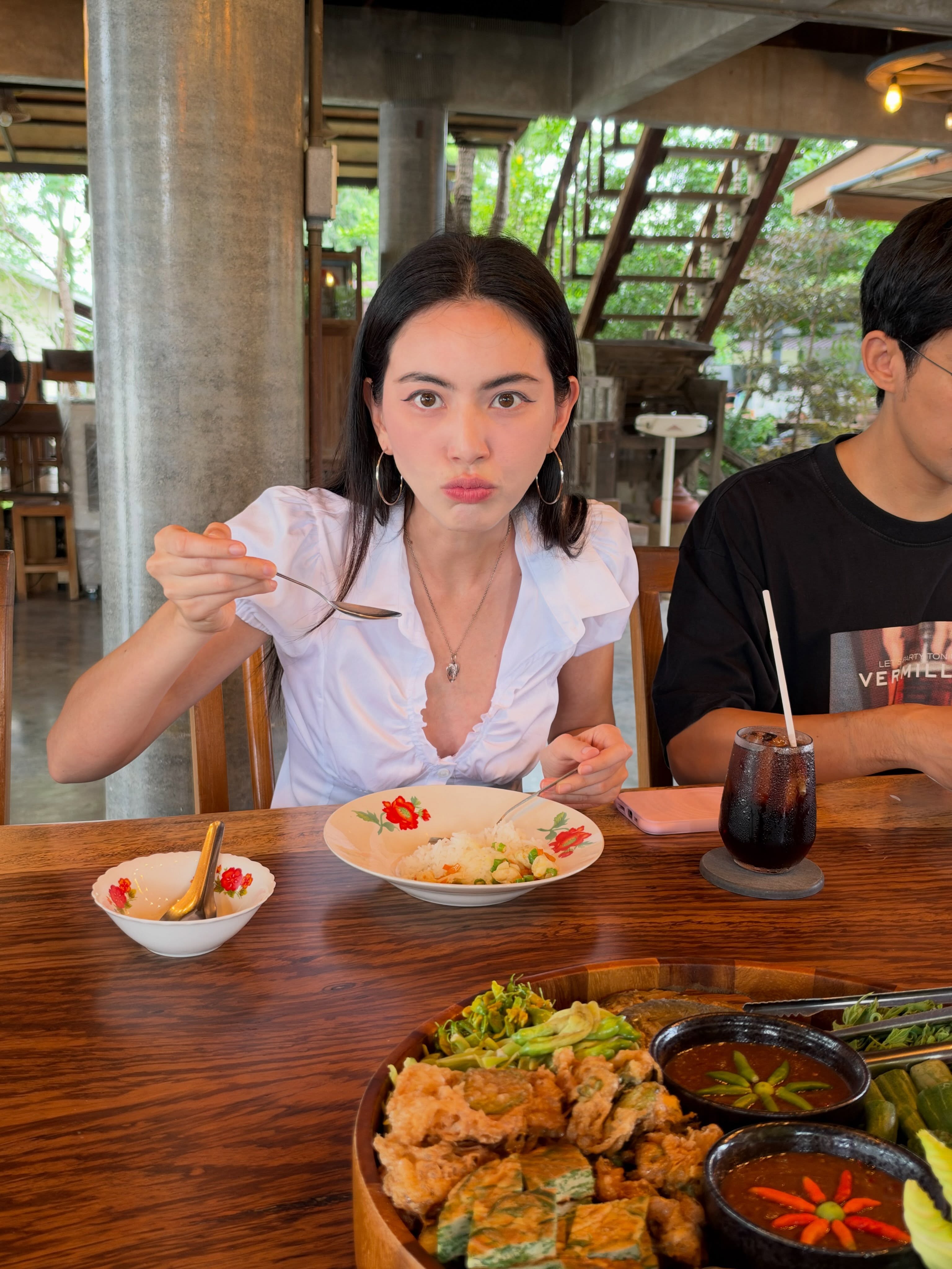 ใหม่ - ดาวิกา โฮร์เน่
