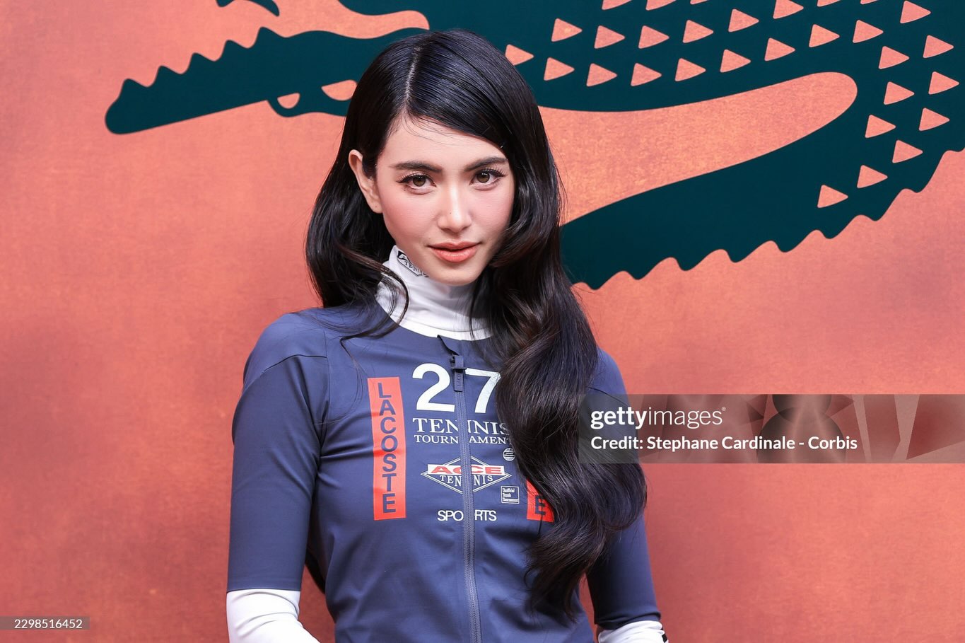 ใหม่ - ดาวิกา โฮร์เน่