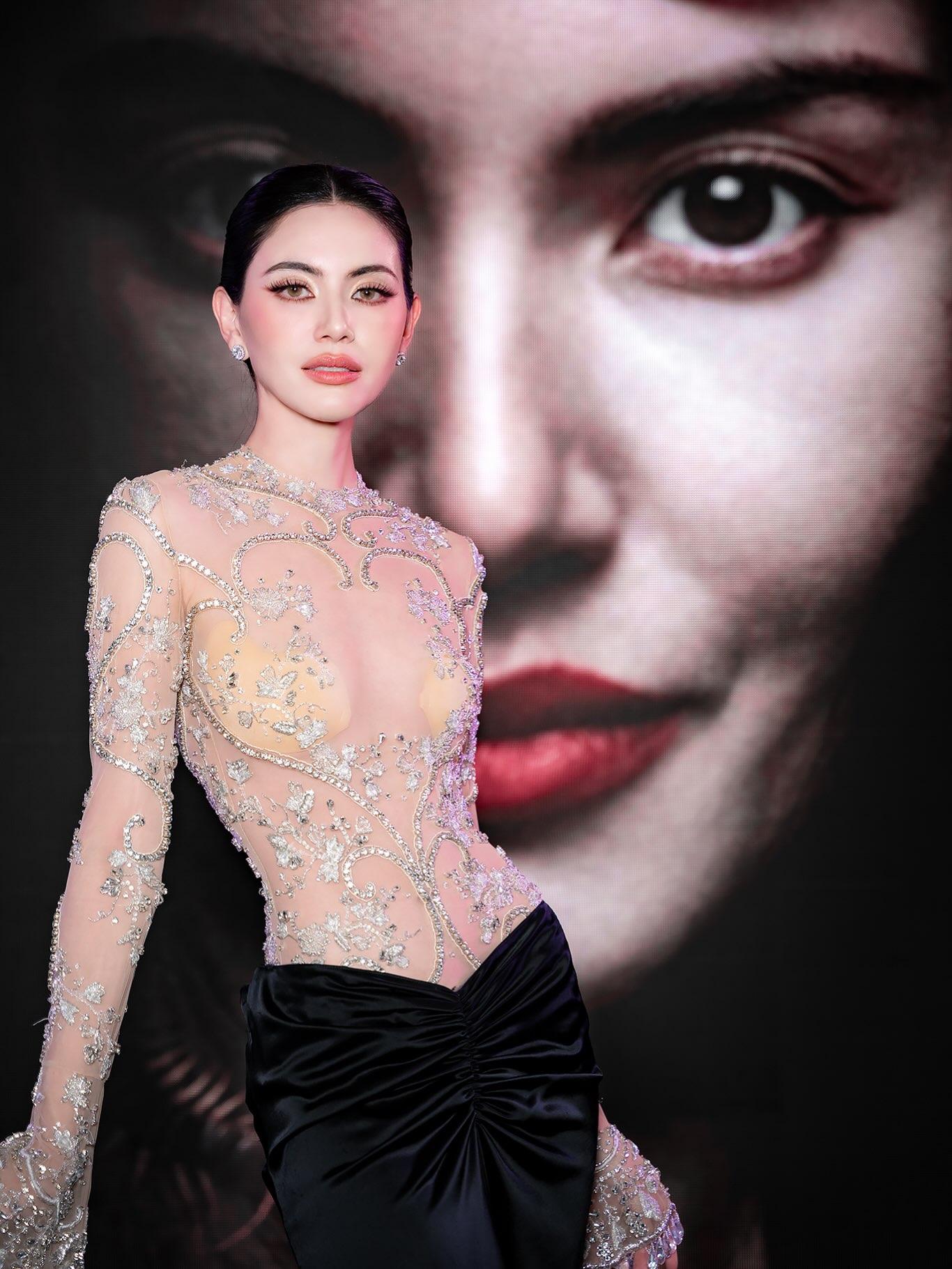 ใหม่ - ดาวิกา โฮร์เน่