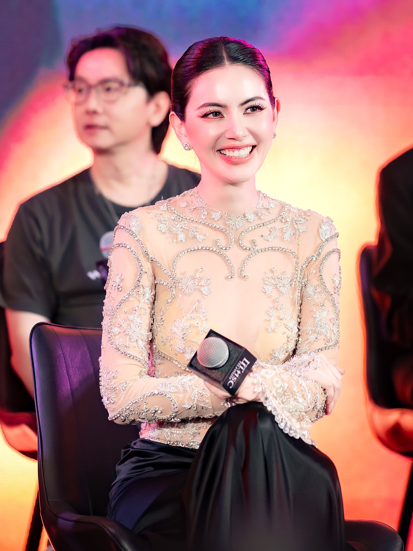 ใหม่ - ดาวิกา โฮร์เน่