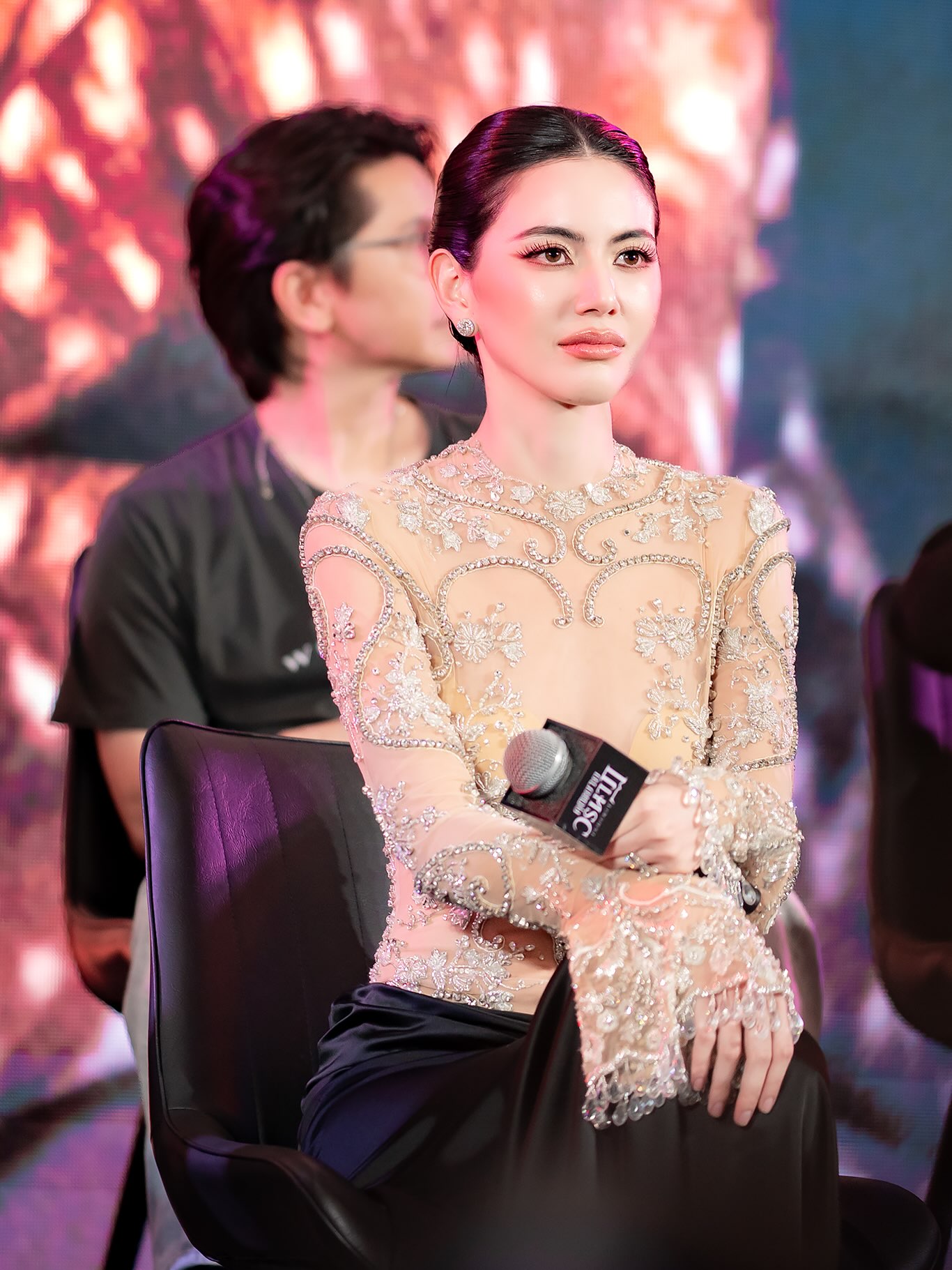 ใหม่ - ดาวิกา โฮร์เน่