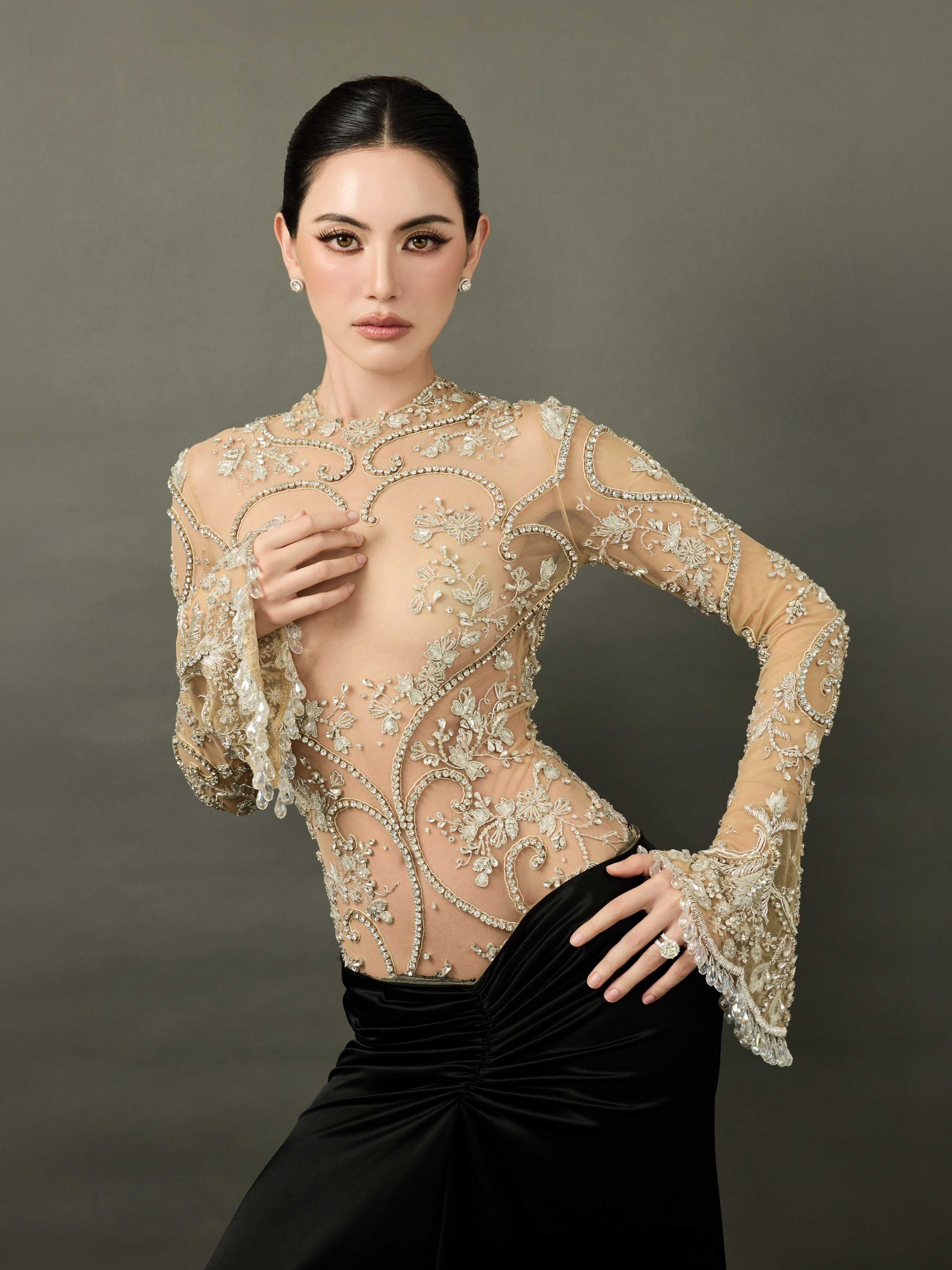 ใหม่ - ดาวิกา โฮร์เน่