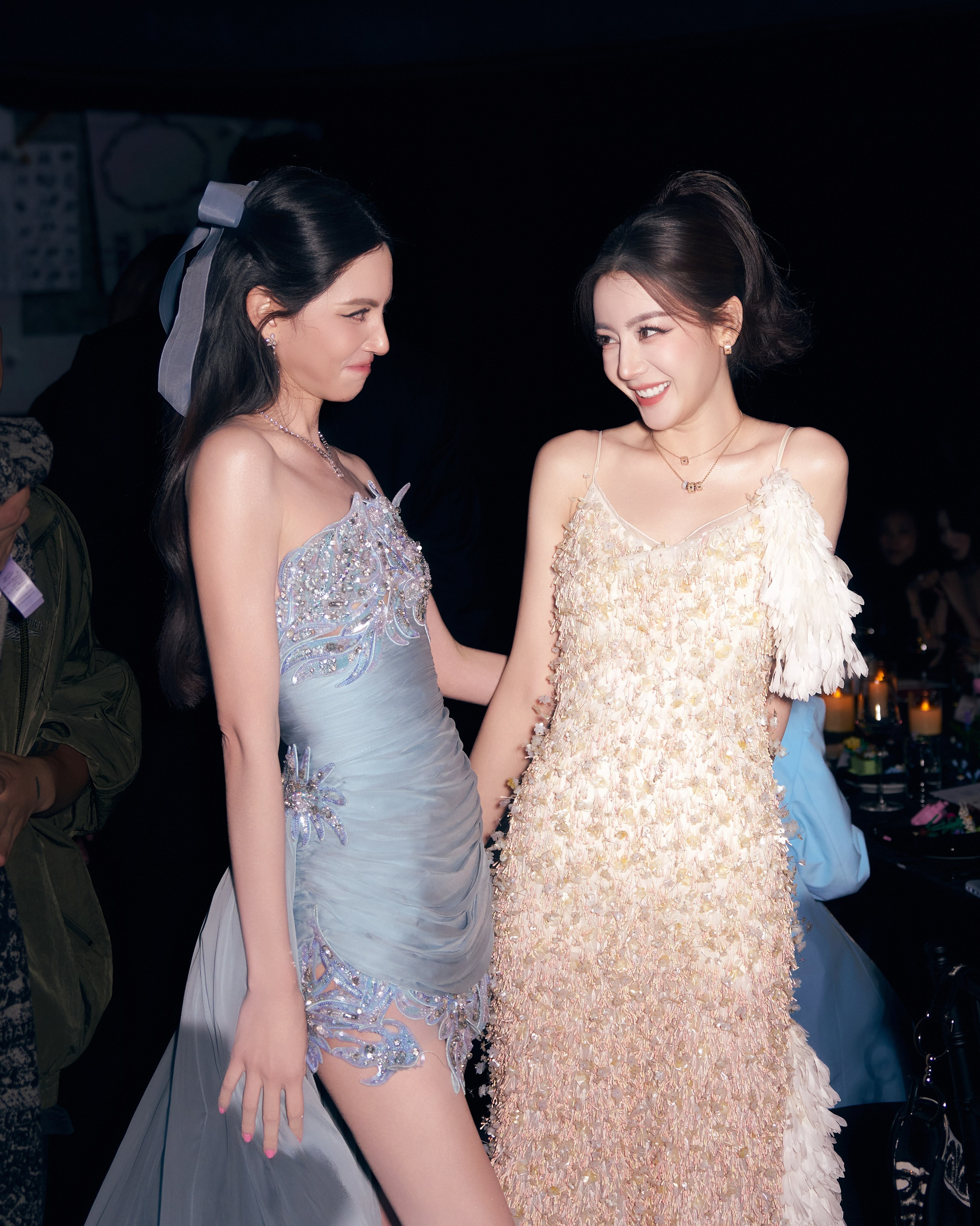 ใหม่ - ดาวิกา โฮร์เน่