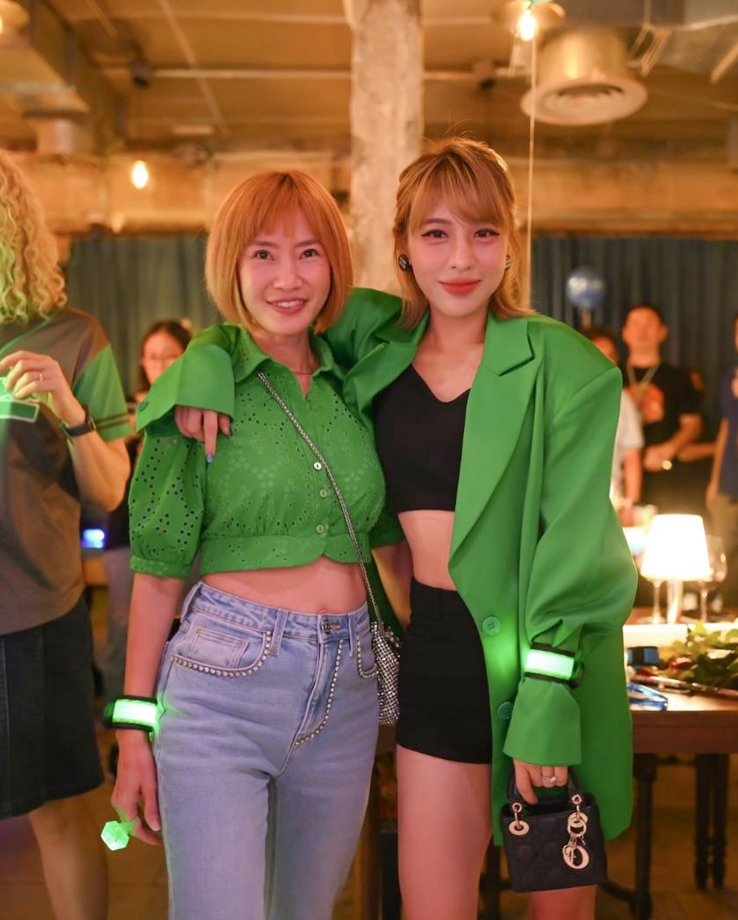 แอปเปิ้ล - สีสะเหงียน สีหาราช
