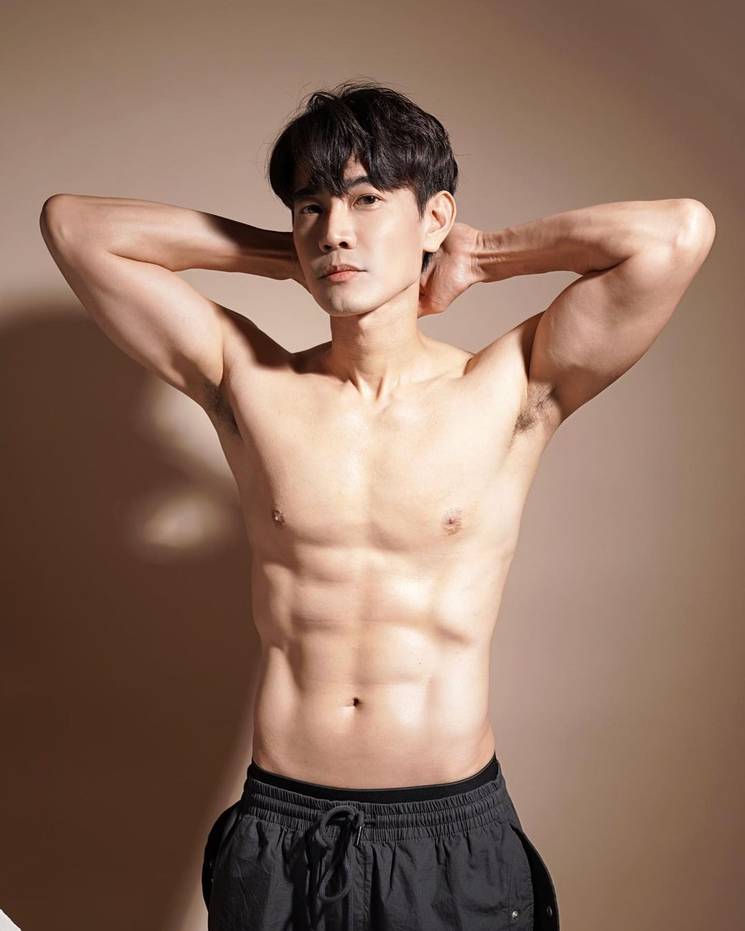 ฟลุค - จิระ ด่านบวรเกียรติ