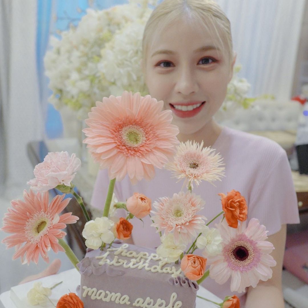 ฟลุค - จิระ ด่านบวรเกียรติ