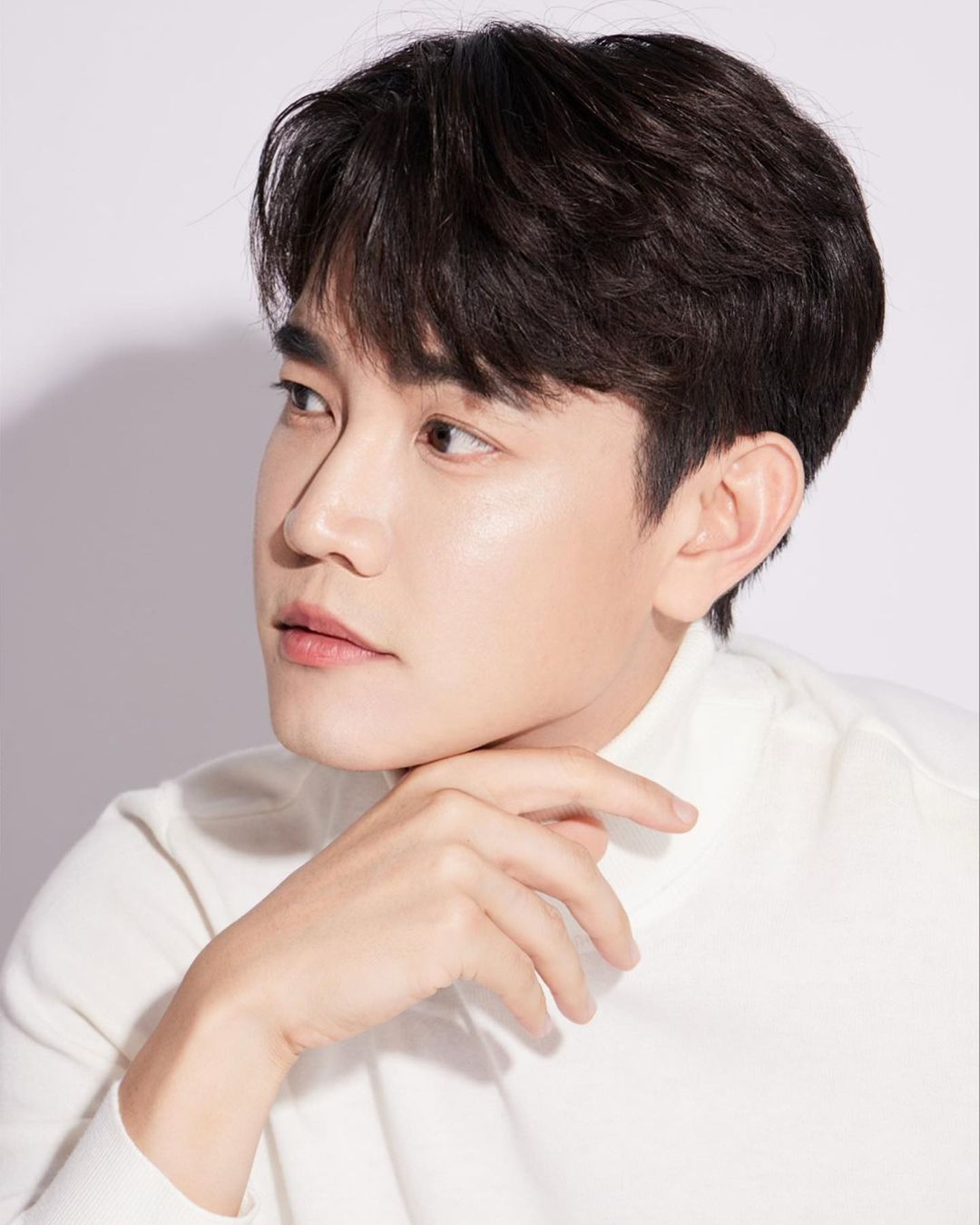 ฟลุค - จิระ ด่านบวรเกียรติ