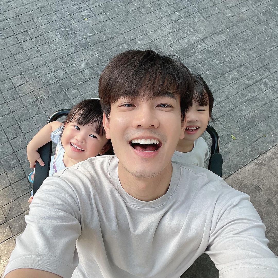 ฟลุค - จิระ ด่านบวรเกียรติ