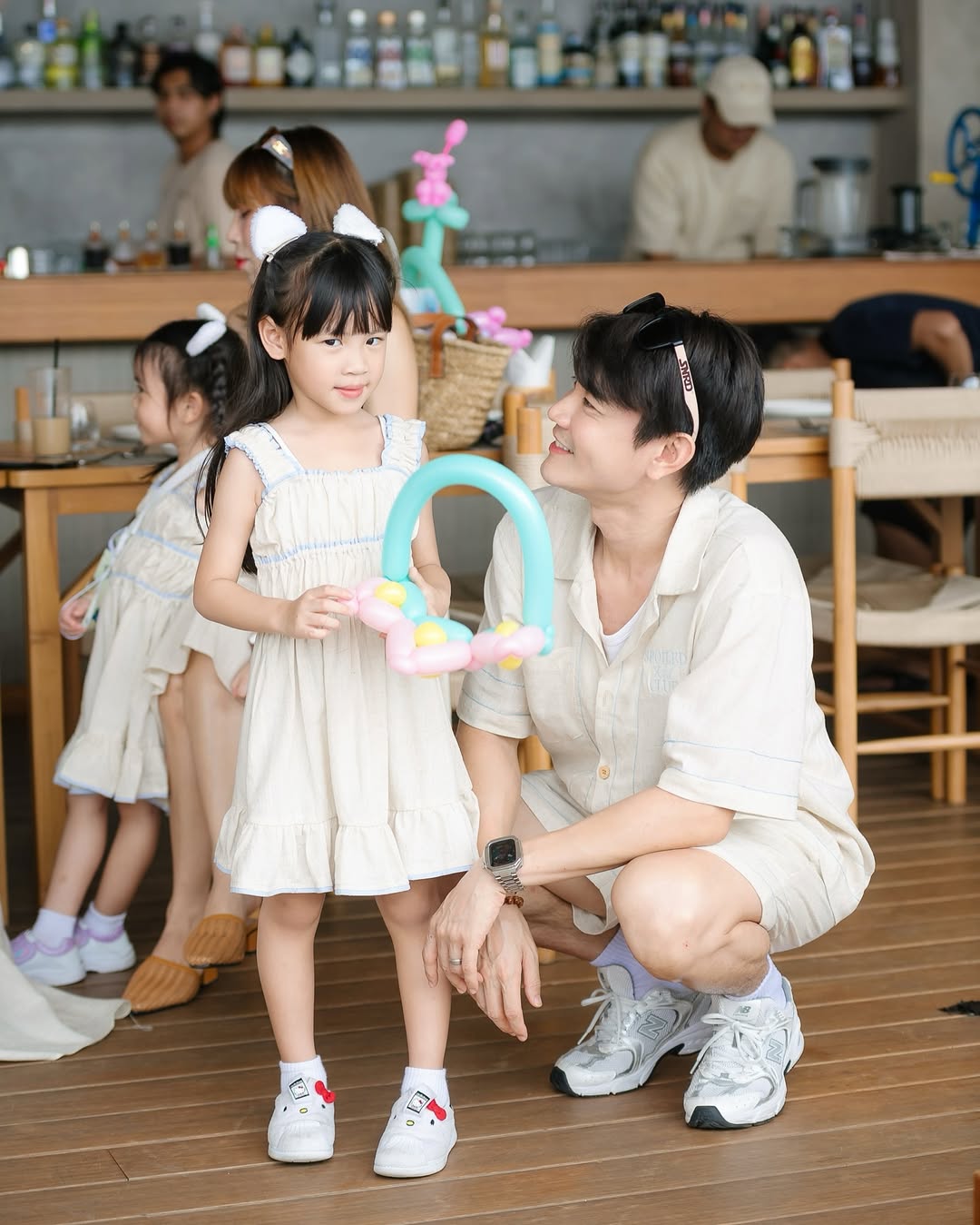 ฟลุค - จิระ ด่านบวรเกียรติ