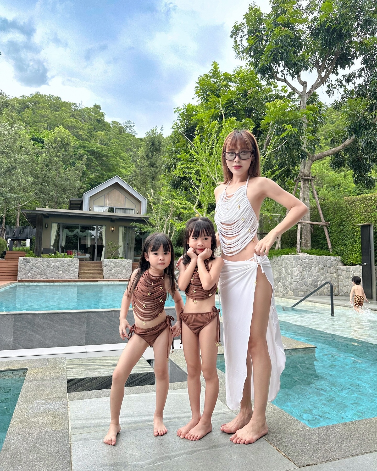 ฟลุค - จิระ ด่านบวรเกียรติ