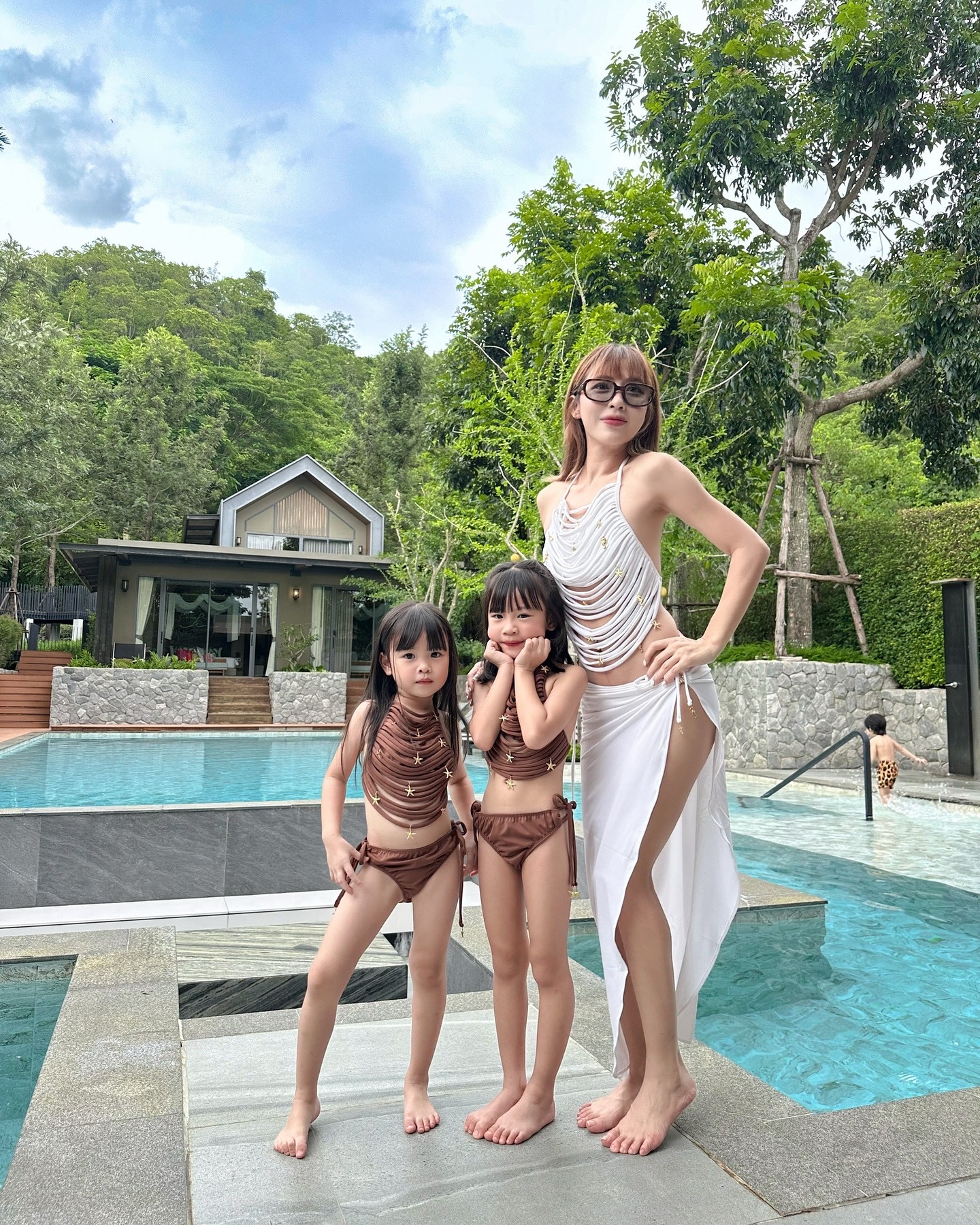 ฟลุค - จิระ ด่านบวรเกียรติ