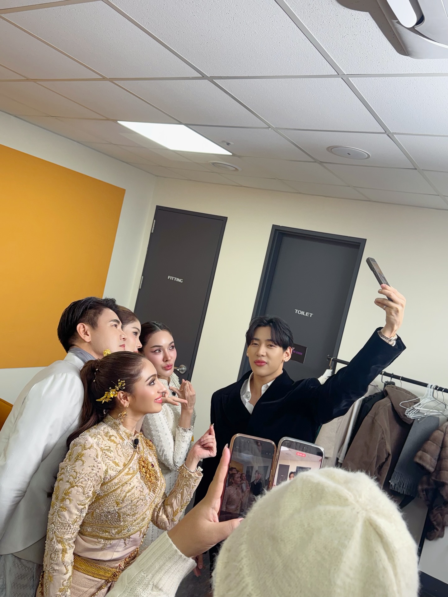 ฟลุค - จิระ ด่านบวรเกียรติ