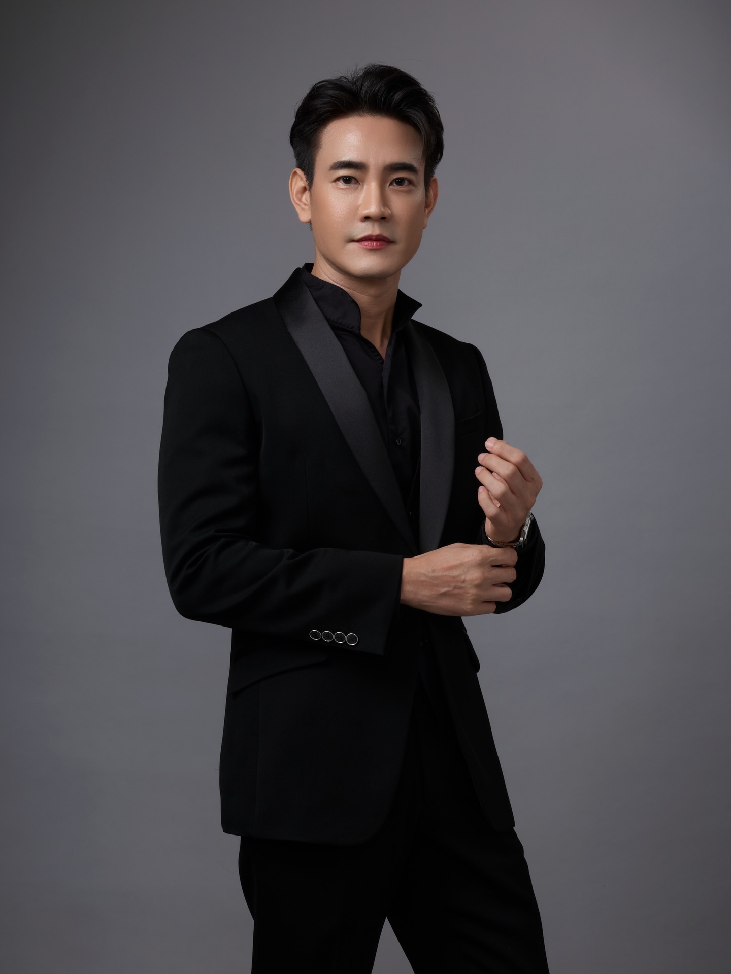 ฟลุค - จิระ ด่านบวรเกียรติ