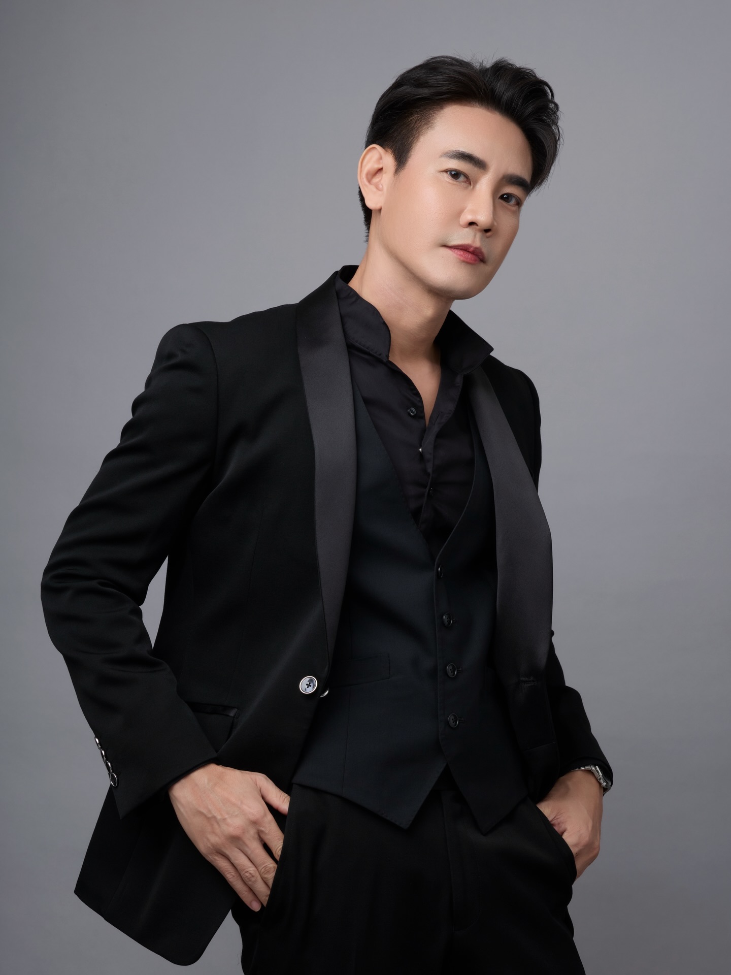 ฟลุค - จิระ ด่านบวรเกียรติ