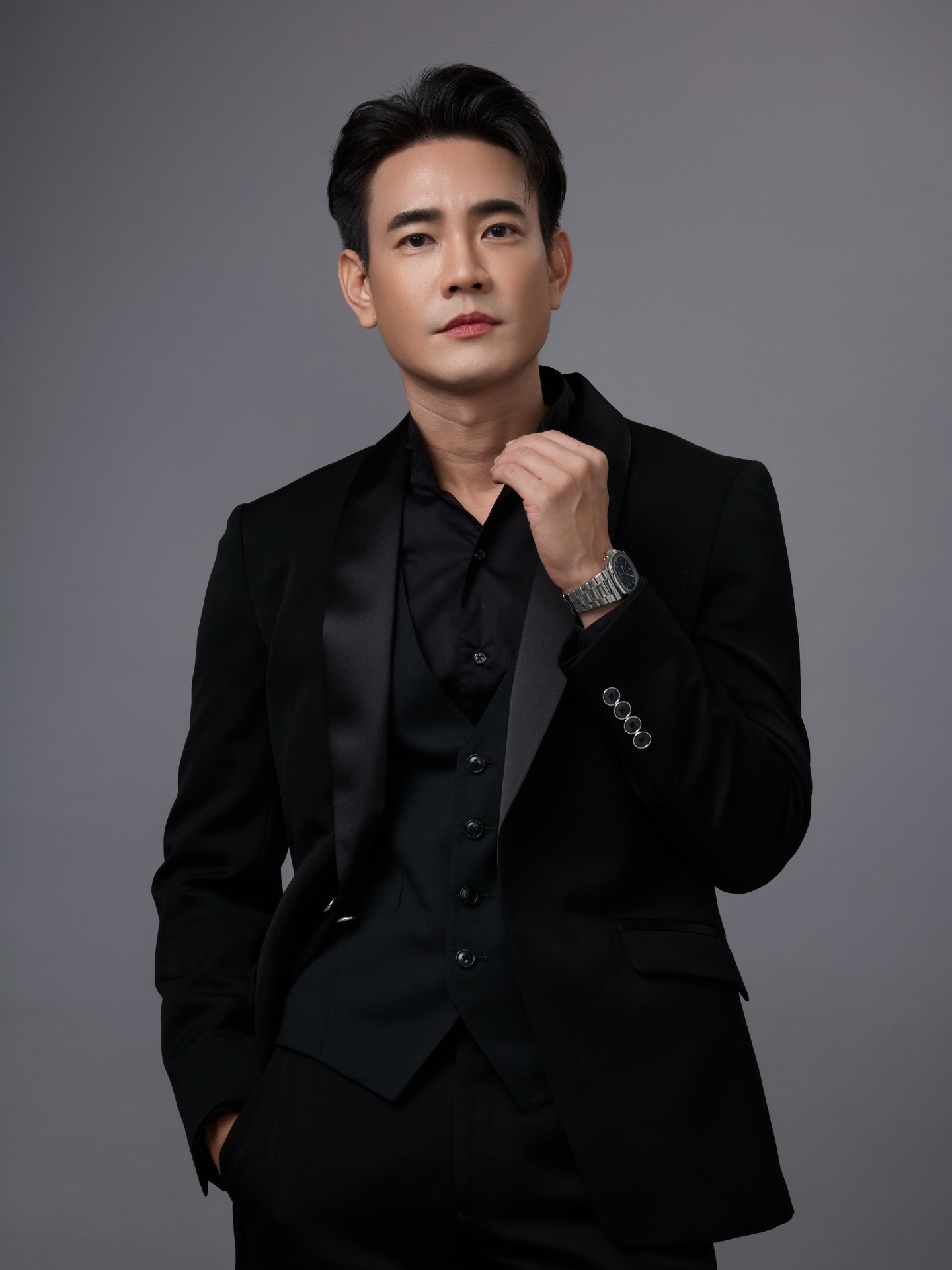 ฟลุค - จิระ ด่านบวรเกียรติ