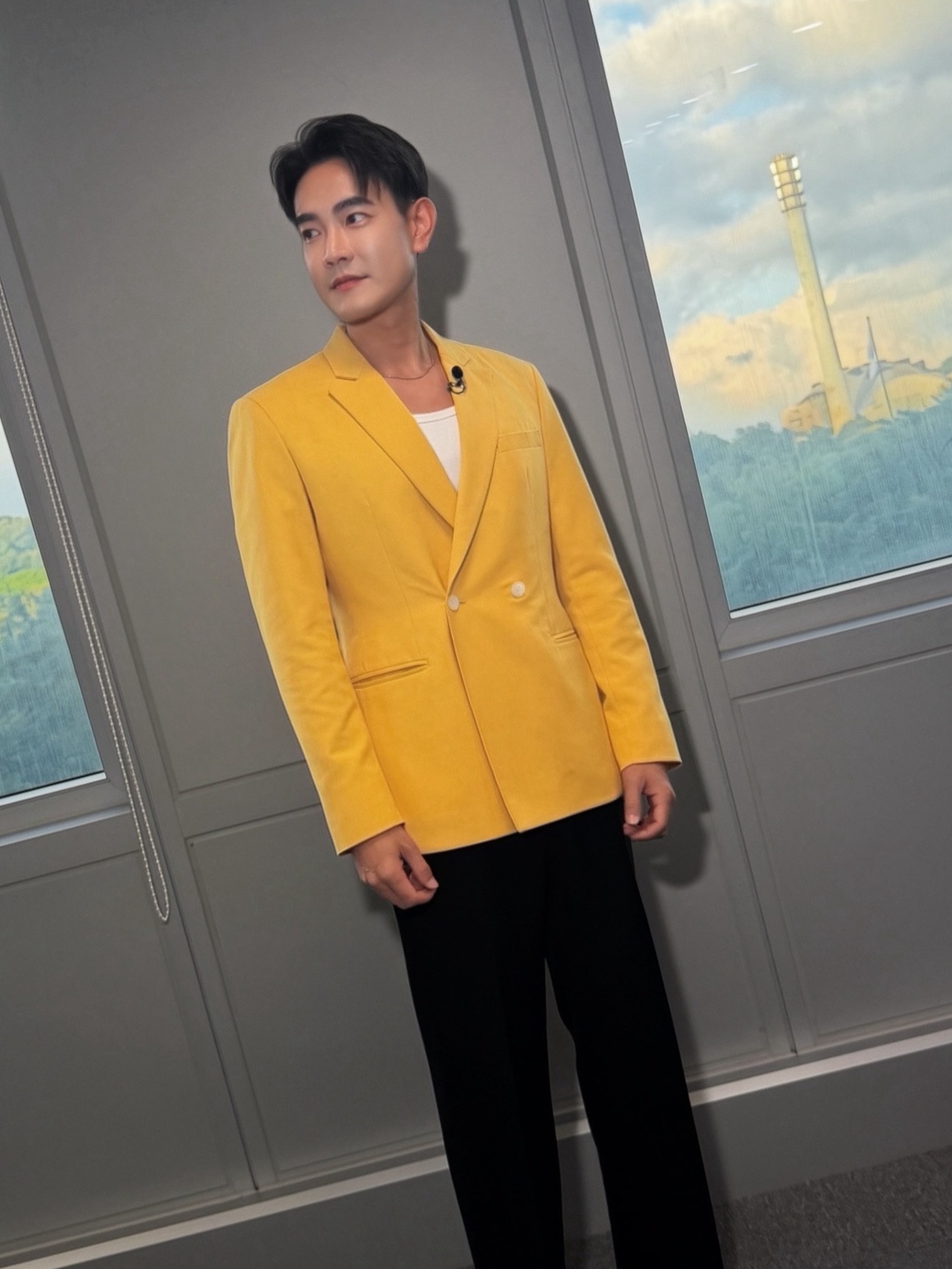 ฟลุค - จิระ ด่านบวรเกียรติ