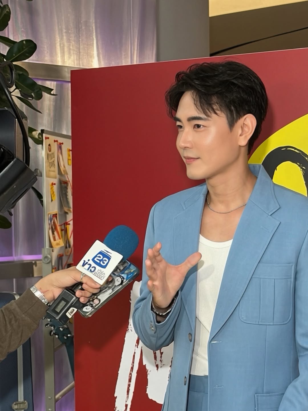ฟลุค - จิระ ด่านบวรเกียรติ