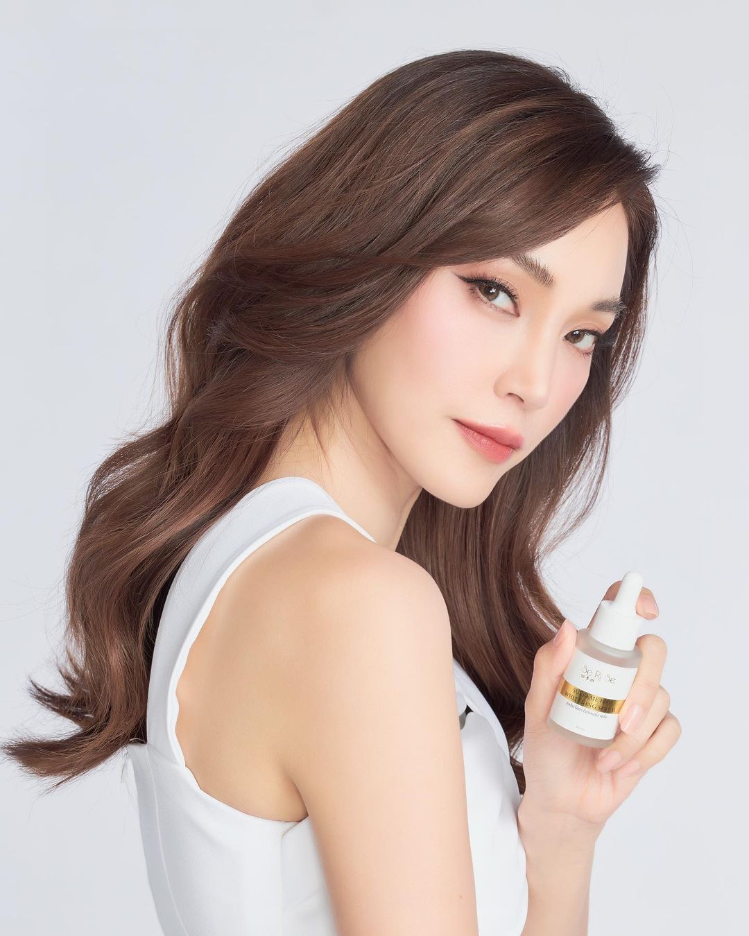 เมย์ - พิชญ์นาฏ สาขากร