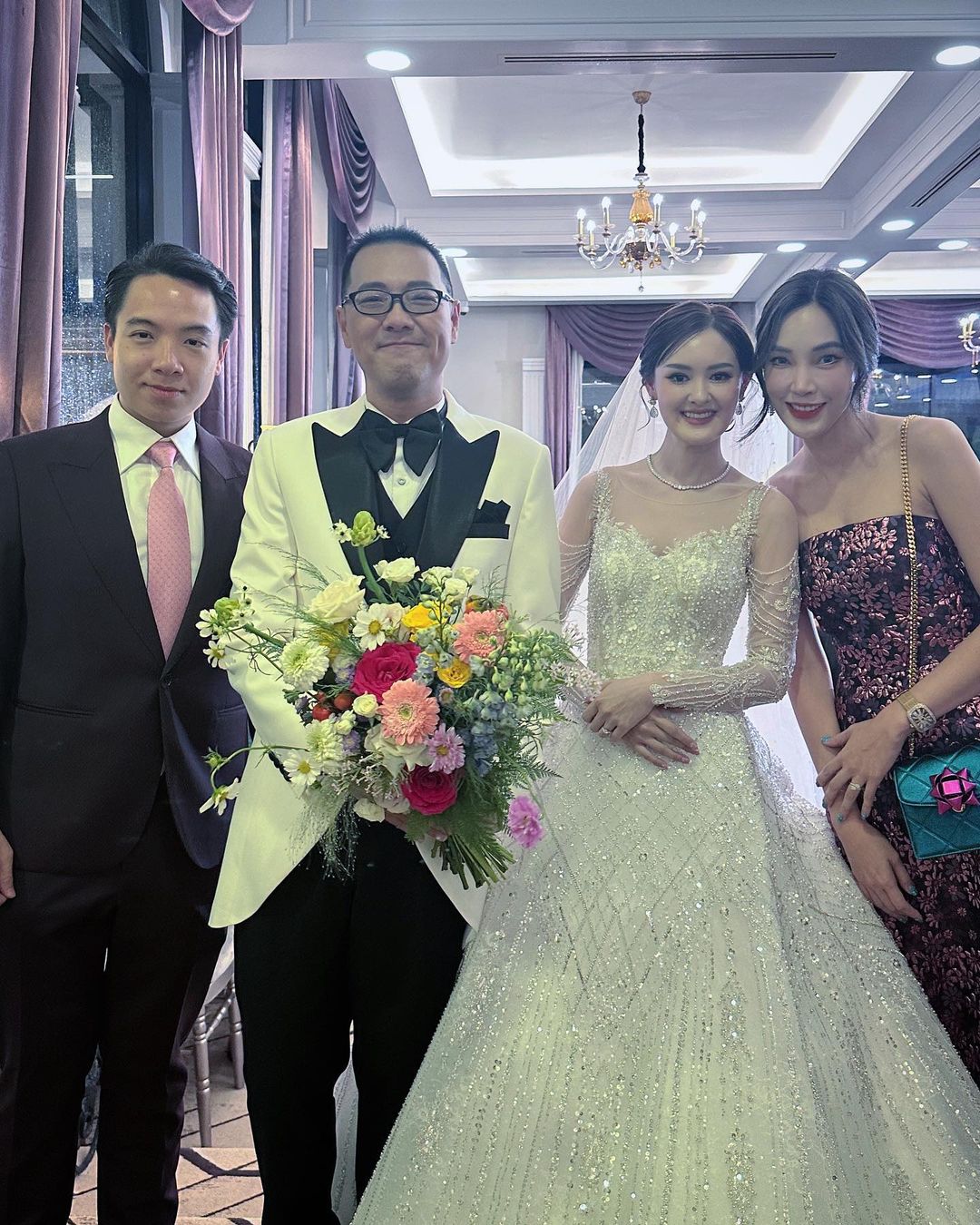 เมย์ - พิชญ์นาฏ สาขากร