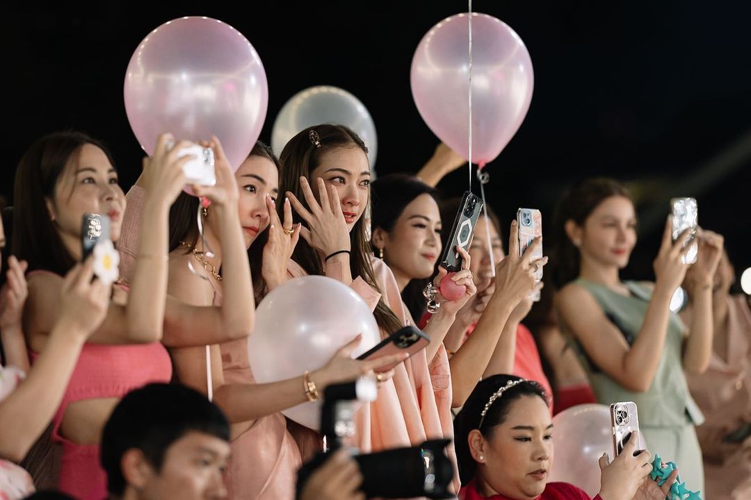 เมย์ - พิชญ์นาฏ สาขากร