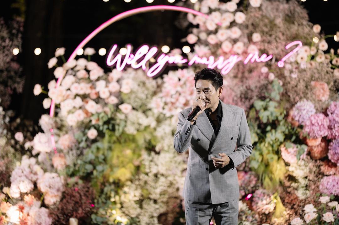 เมย์ - พิชญ์นาฏ สาขากร